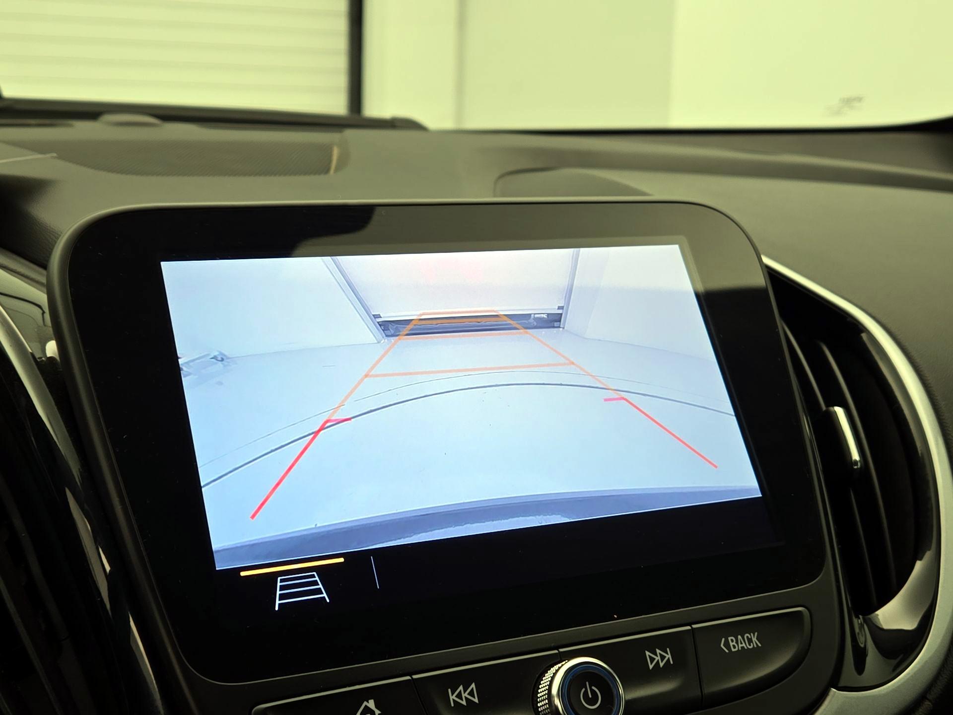 Thumbnail: 2019 Chevrolet Volt - 14