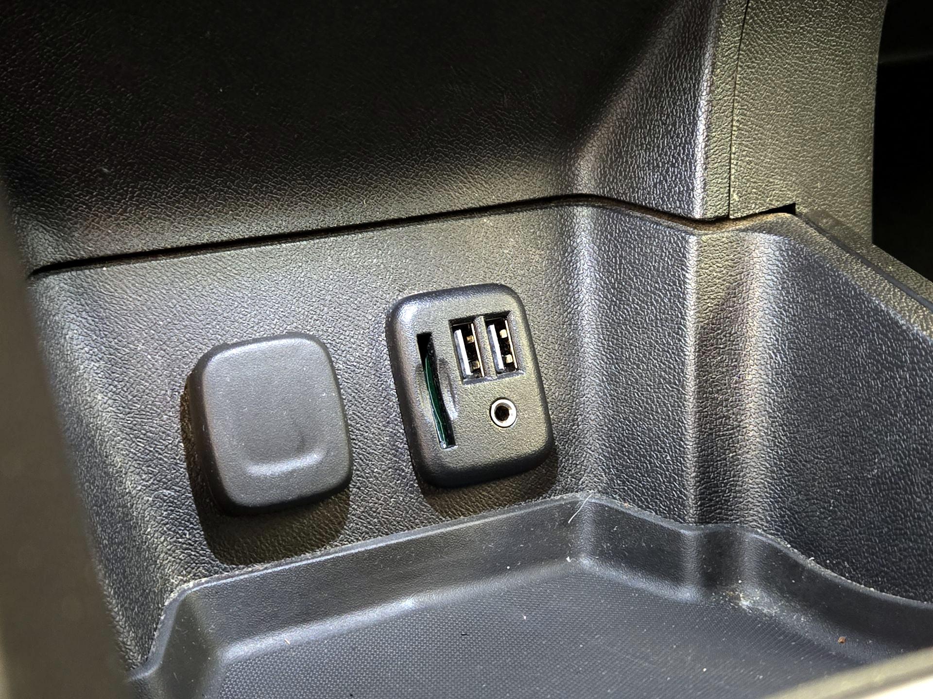 Thumbnail: 2019 Chevrolet Volt - 18