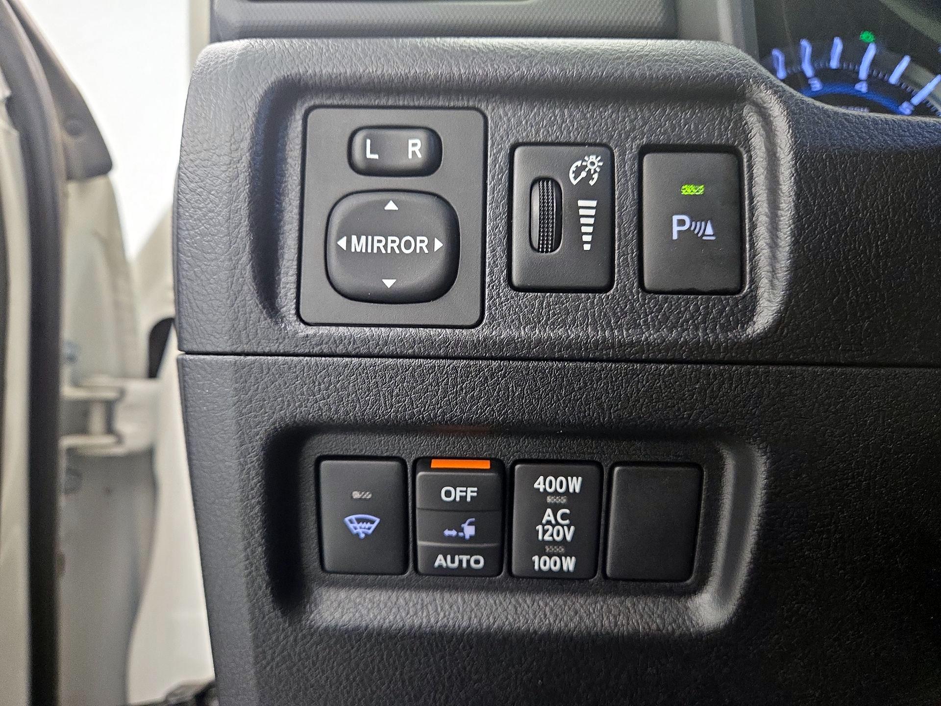 Thumbnail: 2018 Toyota 4Runner - 13