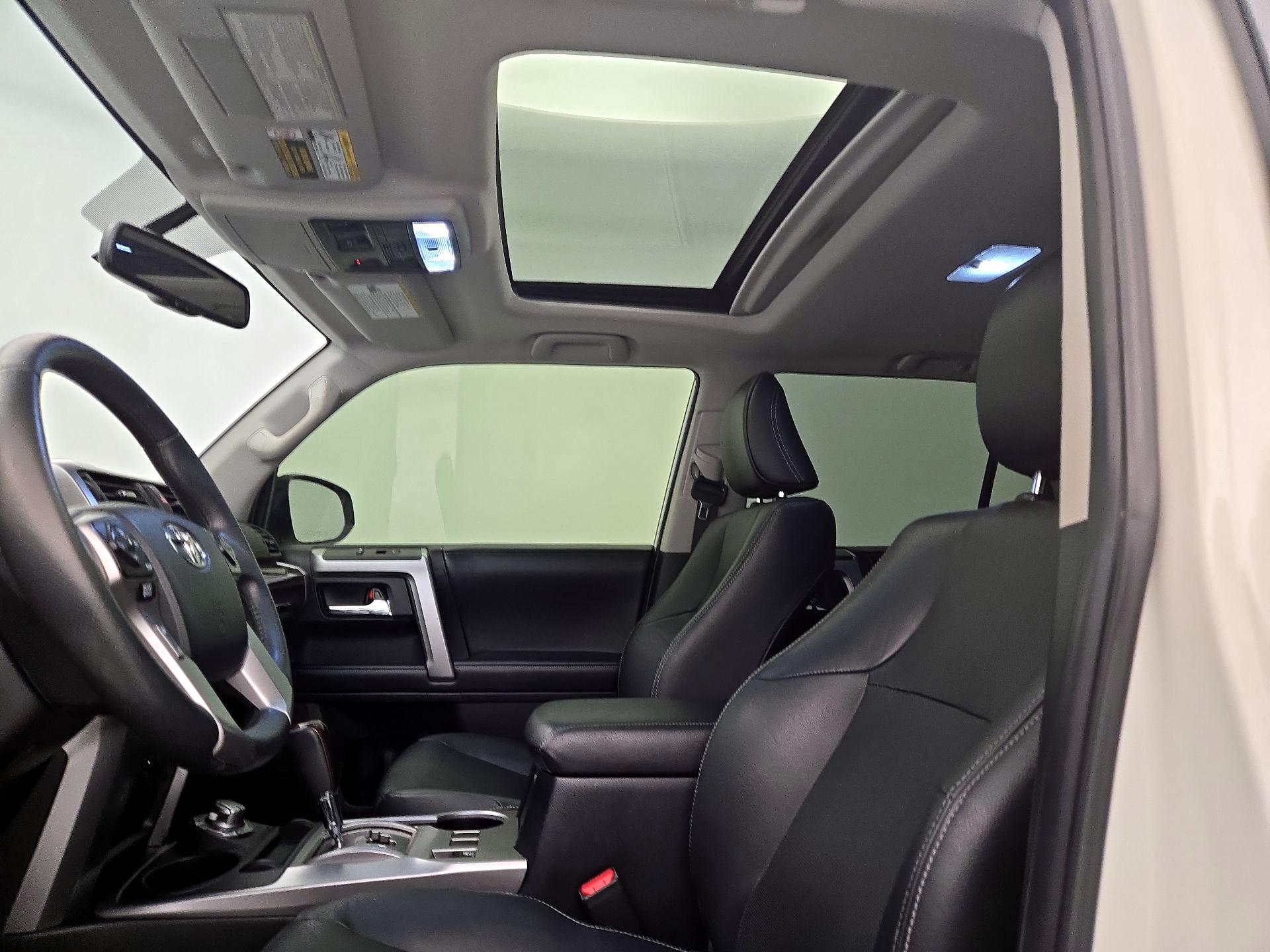 Thumbnail: 2018 Toyota 4Runner - 19