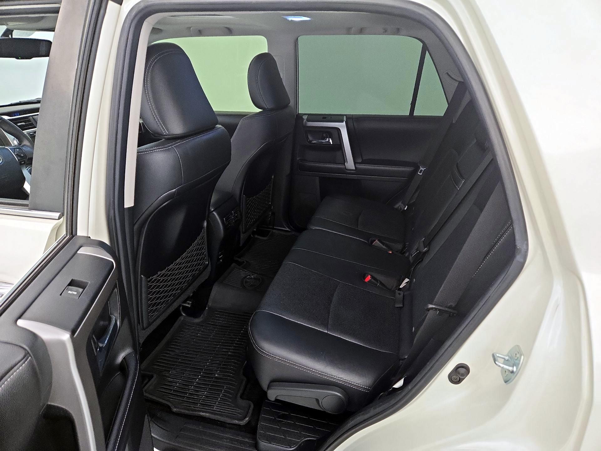 Thumbnail: 2018 Toyota 4Runner - 20