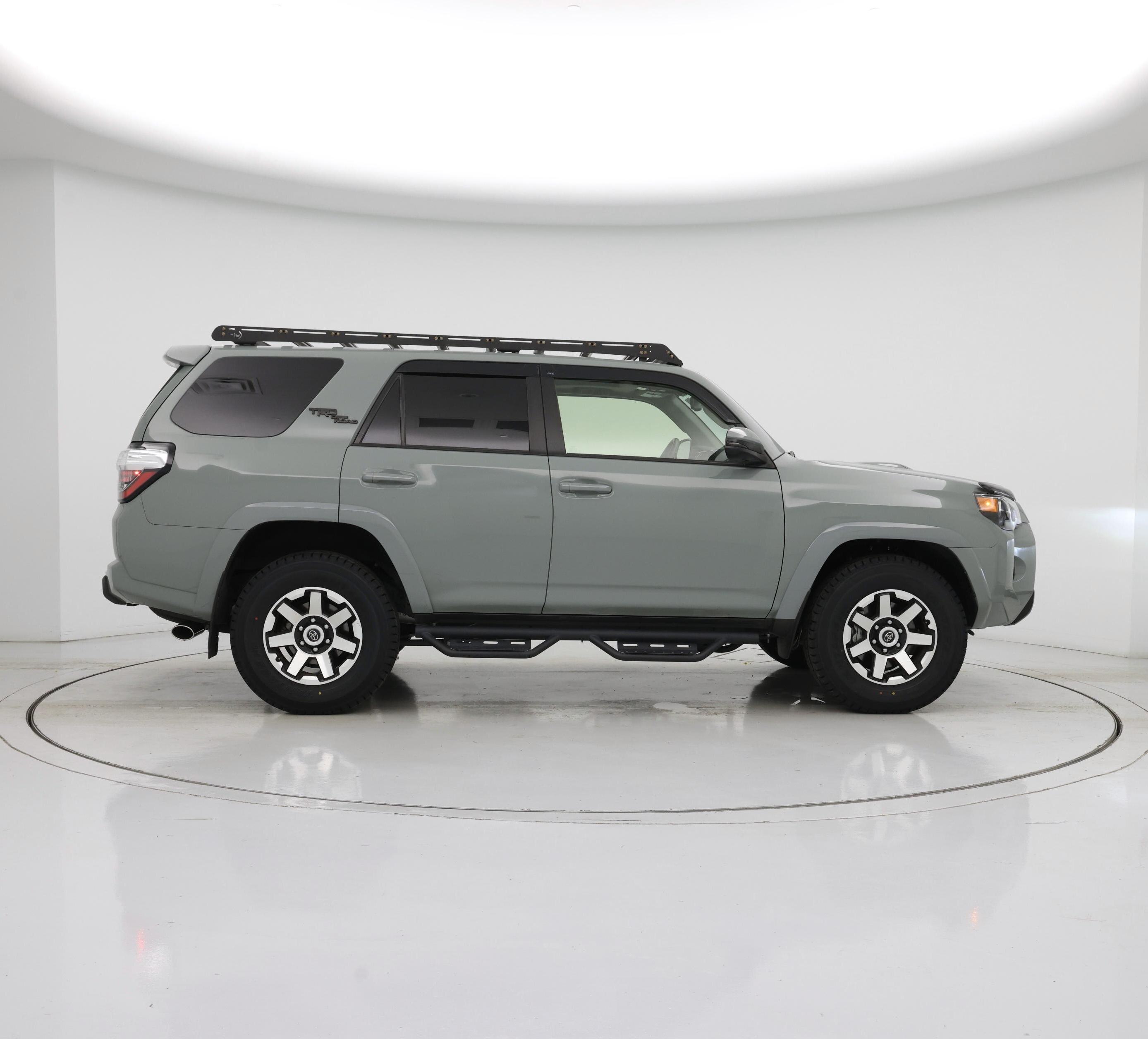 Thumbnail: 2023 Toyota 4Runner - 7