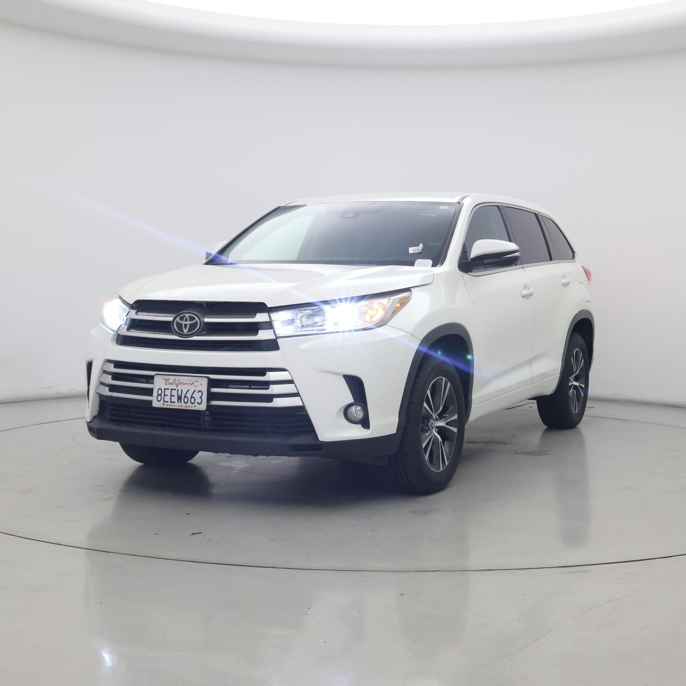 Thumbnail: 2018 Toyota Highlander - 4
