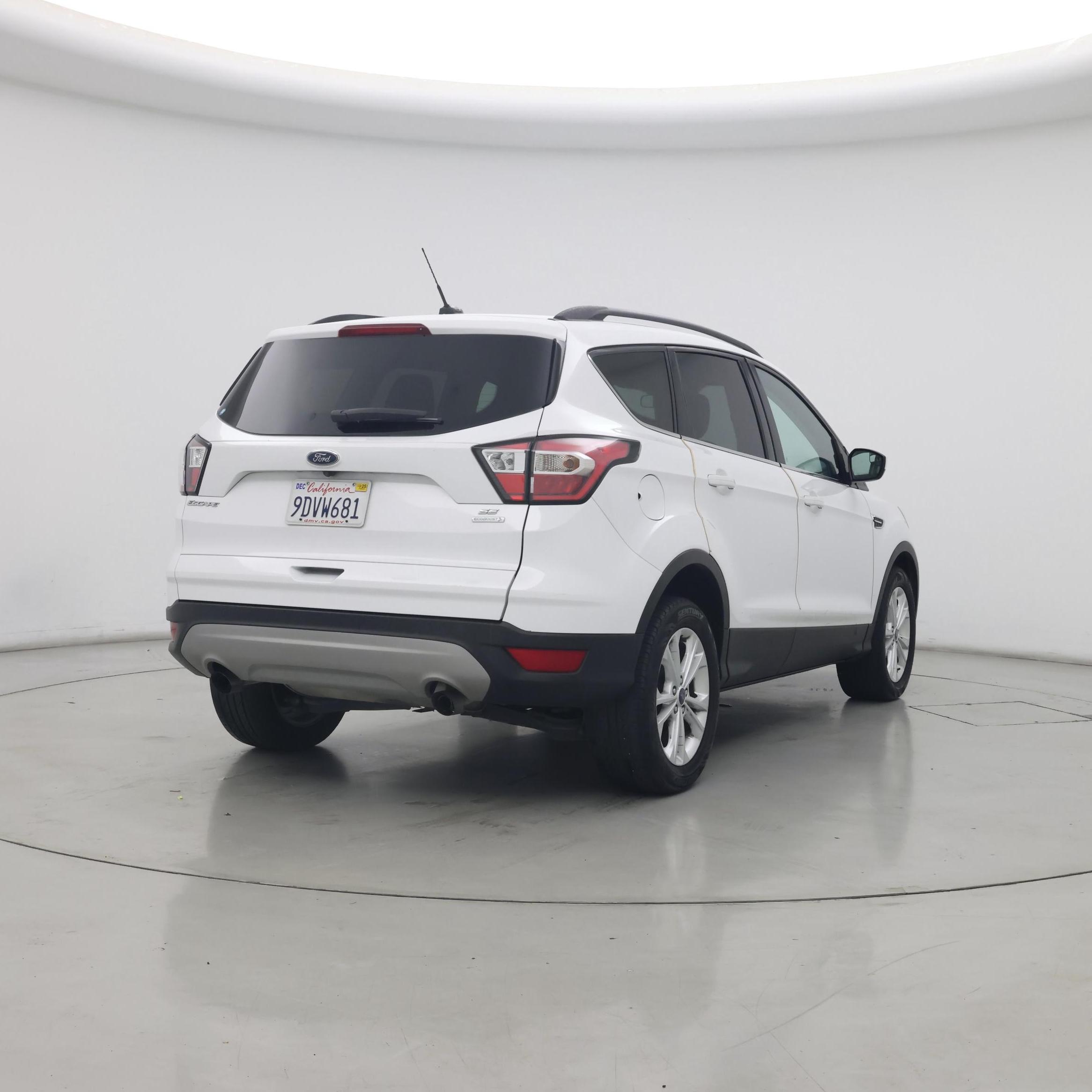 Thumbnail: 2018 Ford Escape - 8