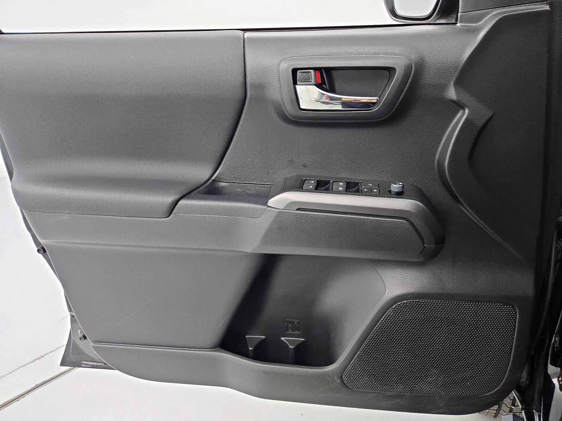 Thumbnail: 2023 Toyota Tacoma - 12