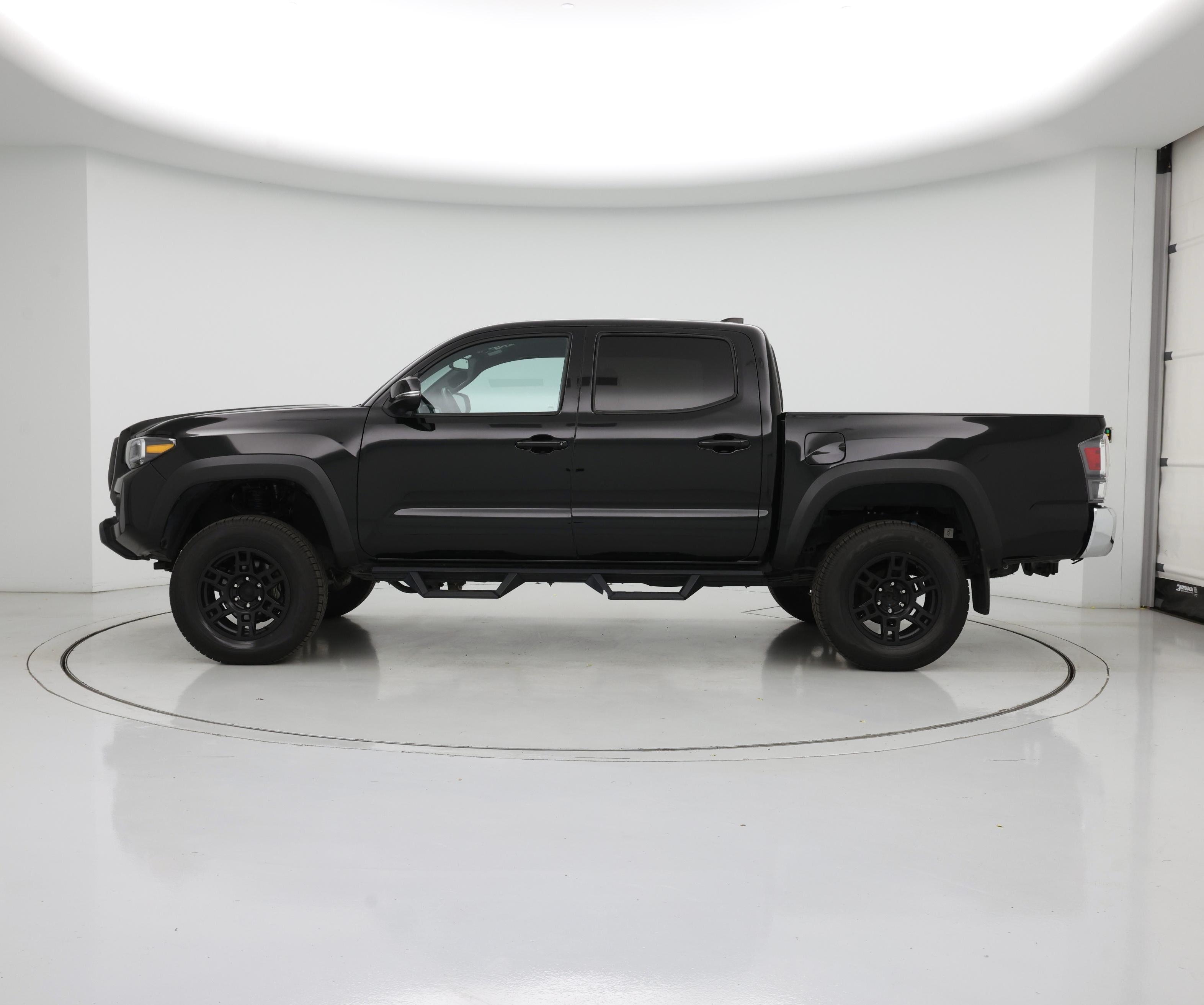 Thumbnail: 2023 Toyota Tacoma - 3