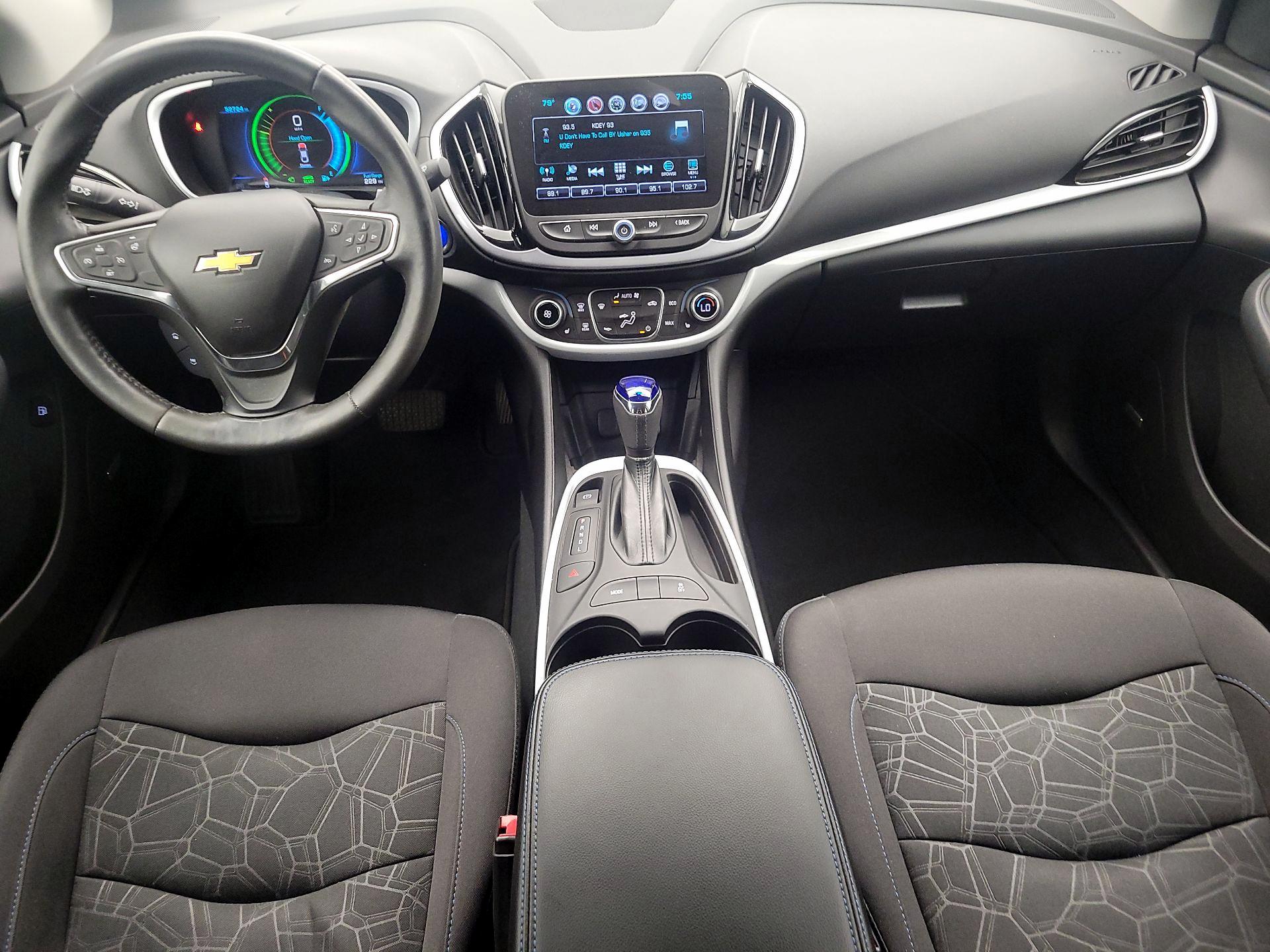 Thumbnail: 2017 Chevrolet Volt - 9