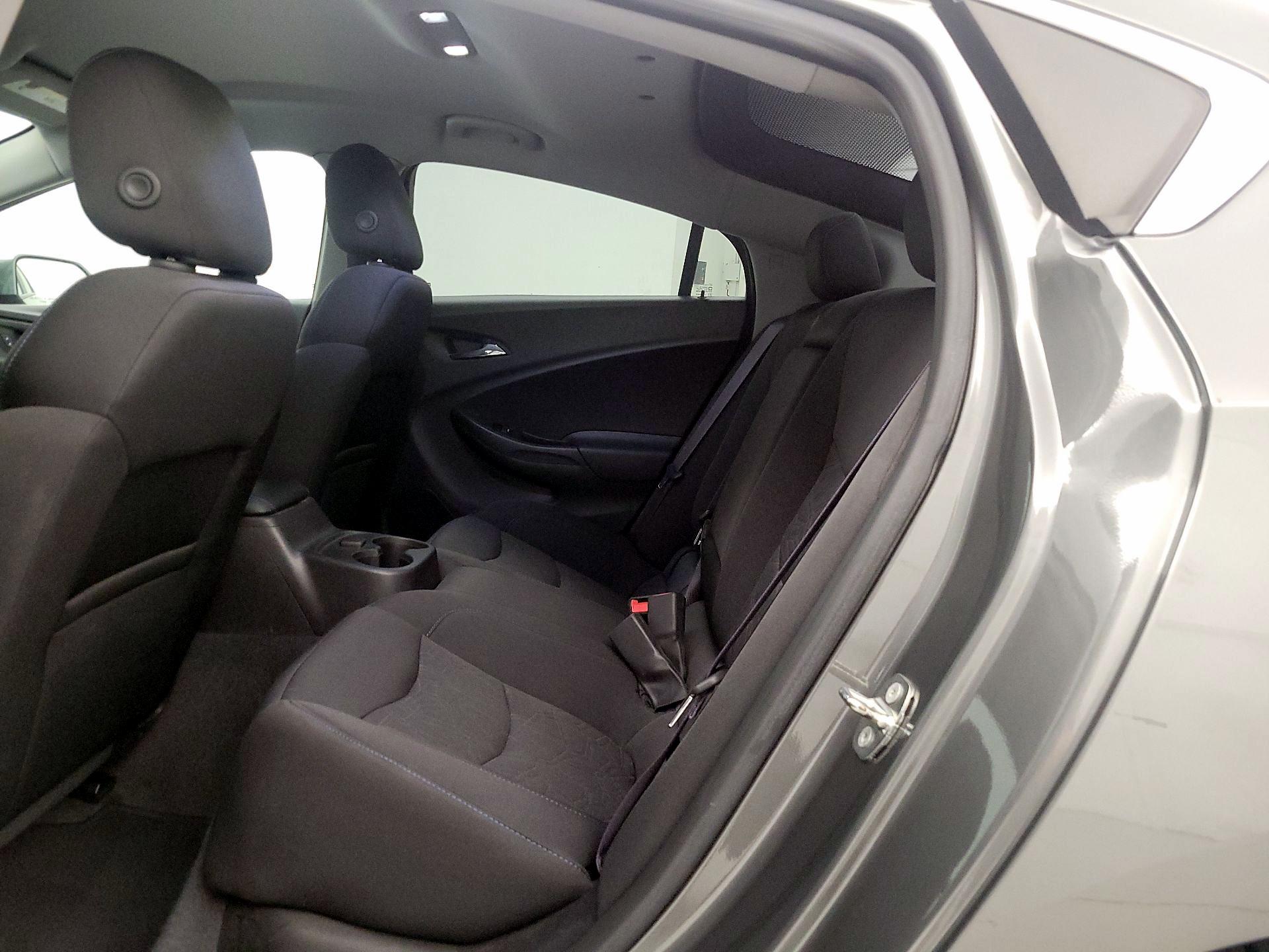 Thumbnail: 2017 Chevrolet Volt - 19