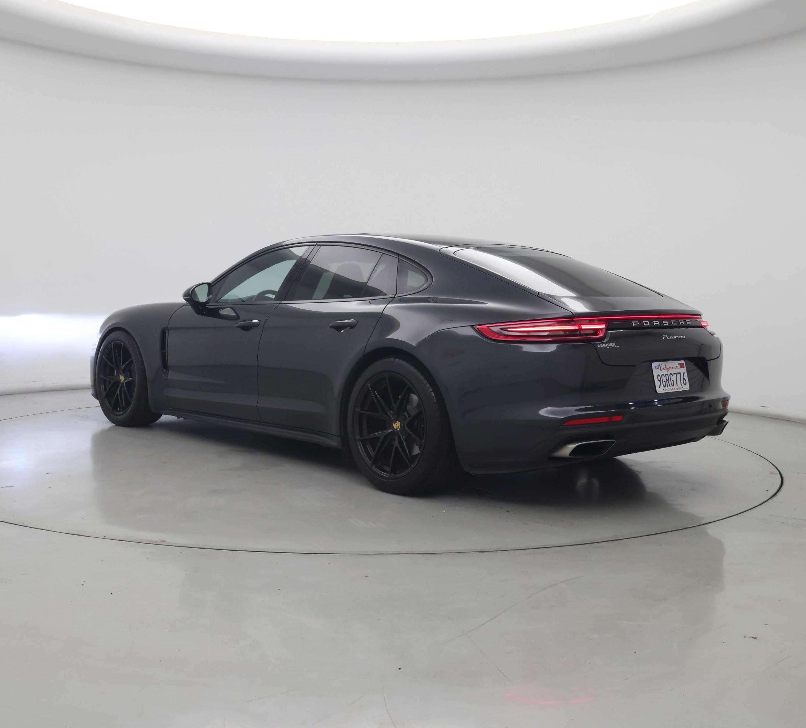 Thumbnail: 2017 Porsche Panamera - 2