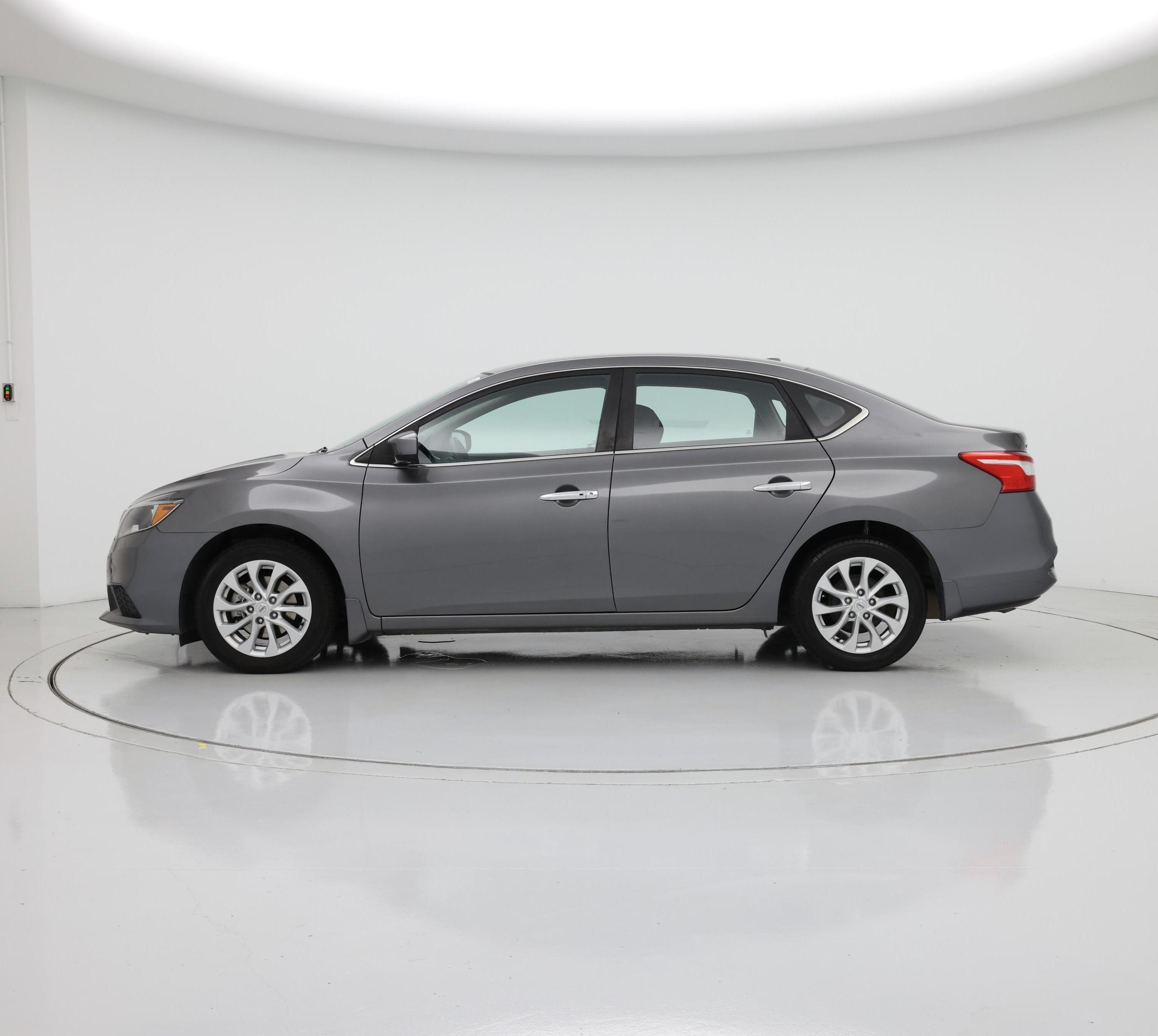 Thumbnail: 2019 Nissan Sentra - 3