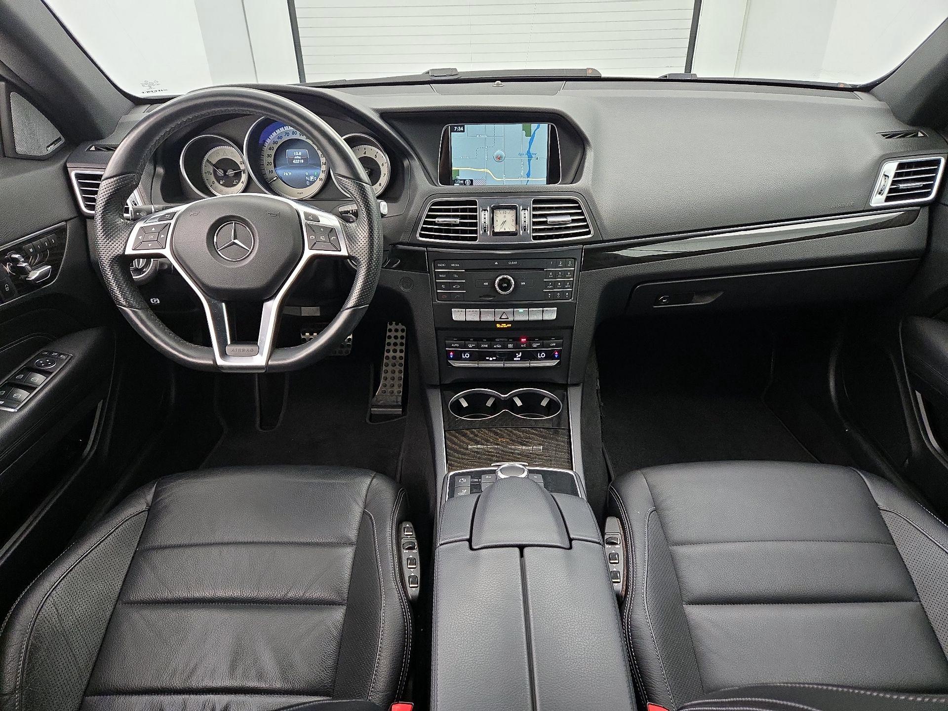 Thumbnail: 2016 Mercedes-Benz E-Class - 9