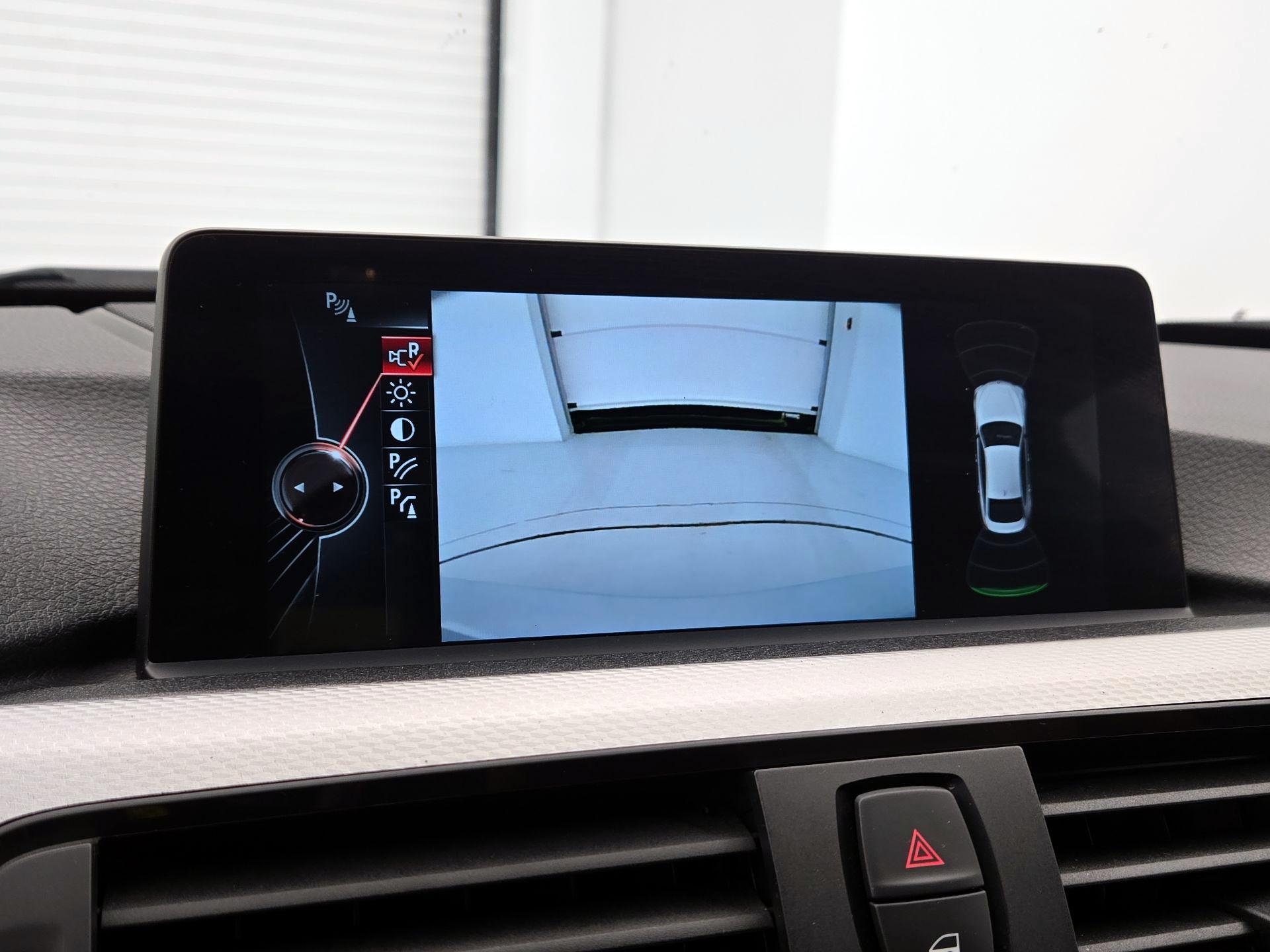 Thumbnail: 2016 BMW 4 Series - 15