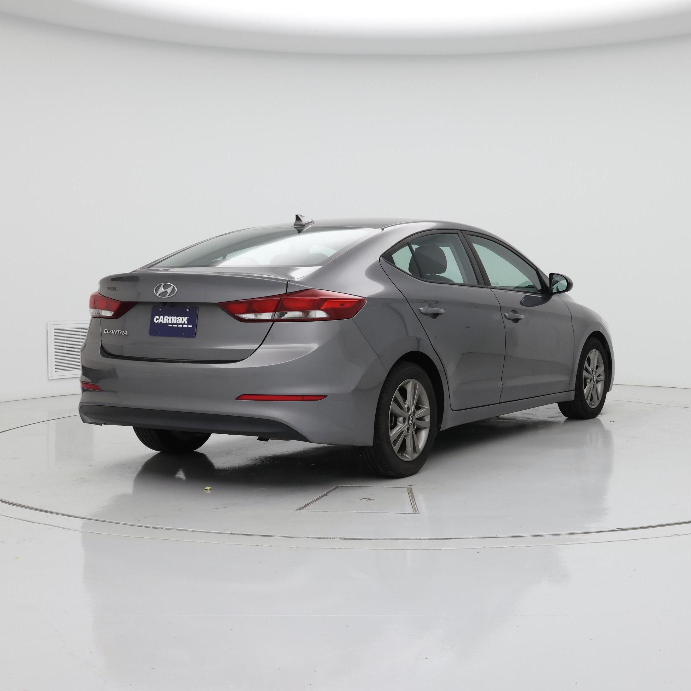 Thumbnail: 2018 Hyundai Elantra - 8