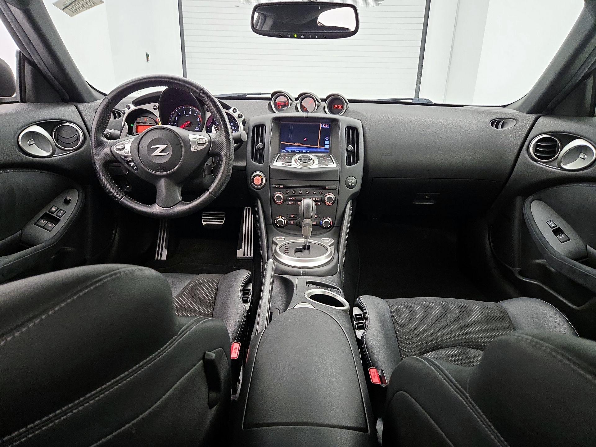 Thumbnail: 2016 Nissan Z - 9