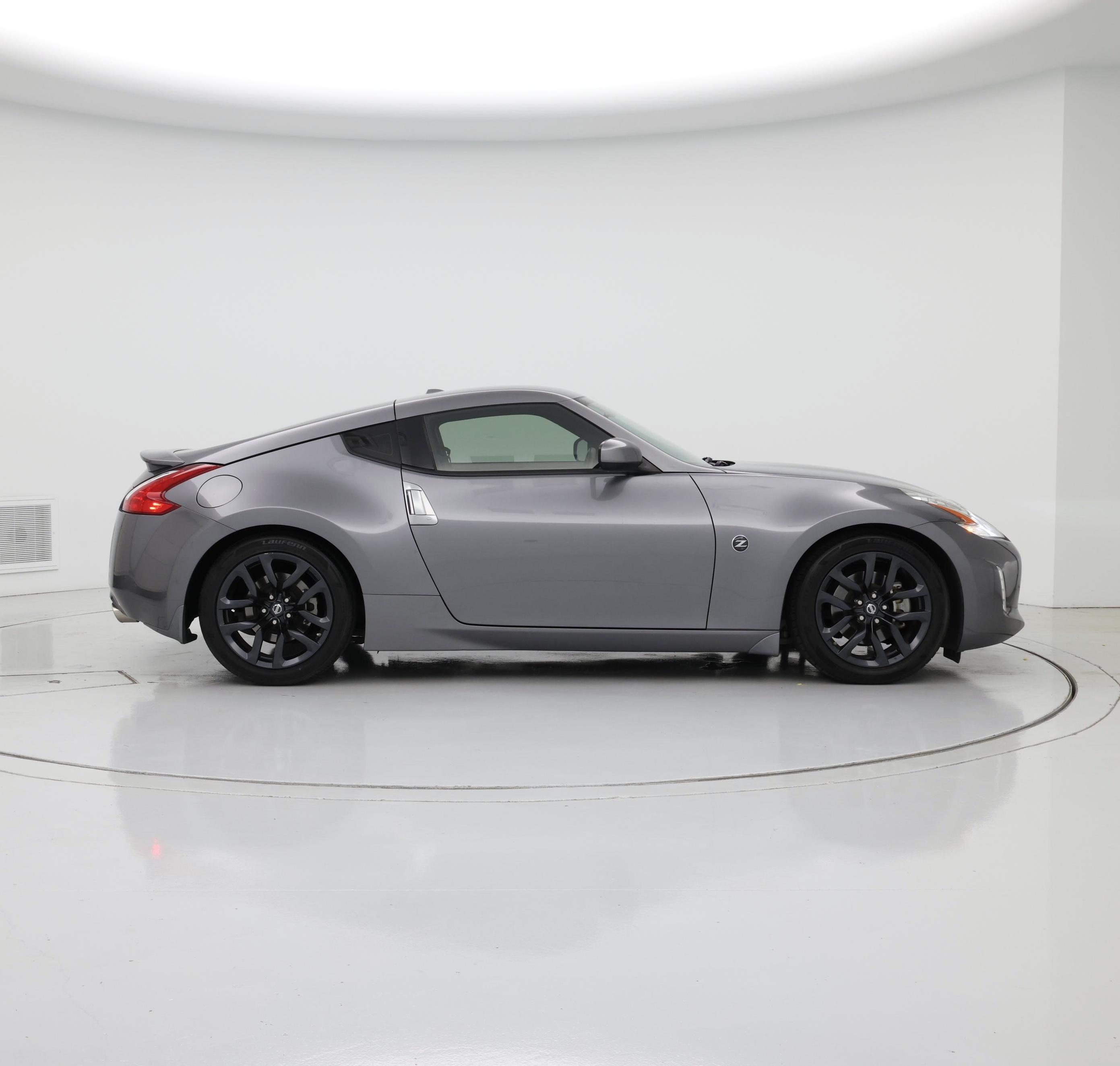 Thumbnail: 2016 Nissan Z - 7