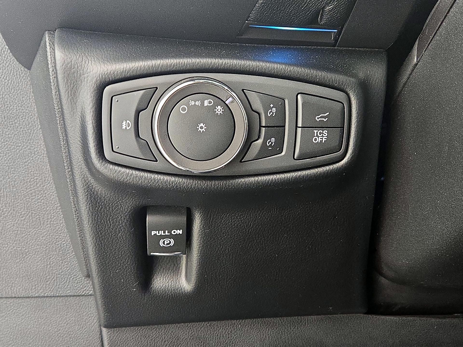 Thumbnail: 2019 Lincoln Nautilus - 13