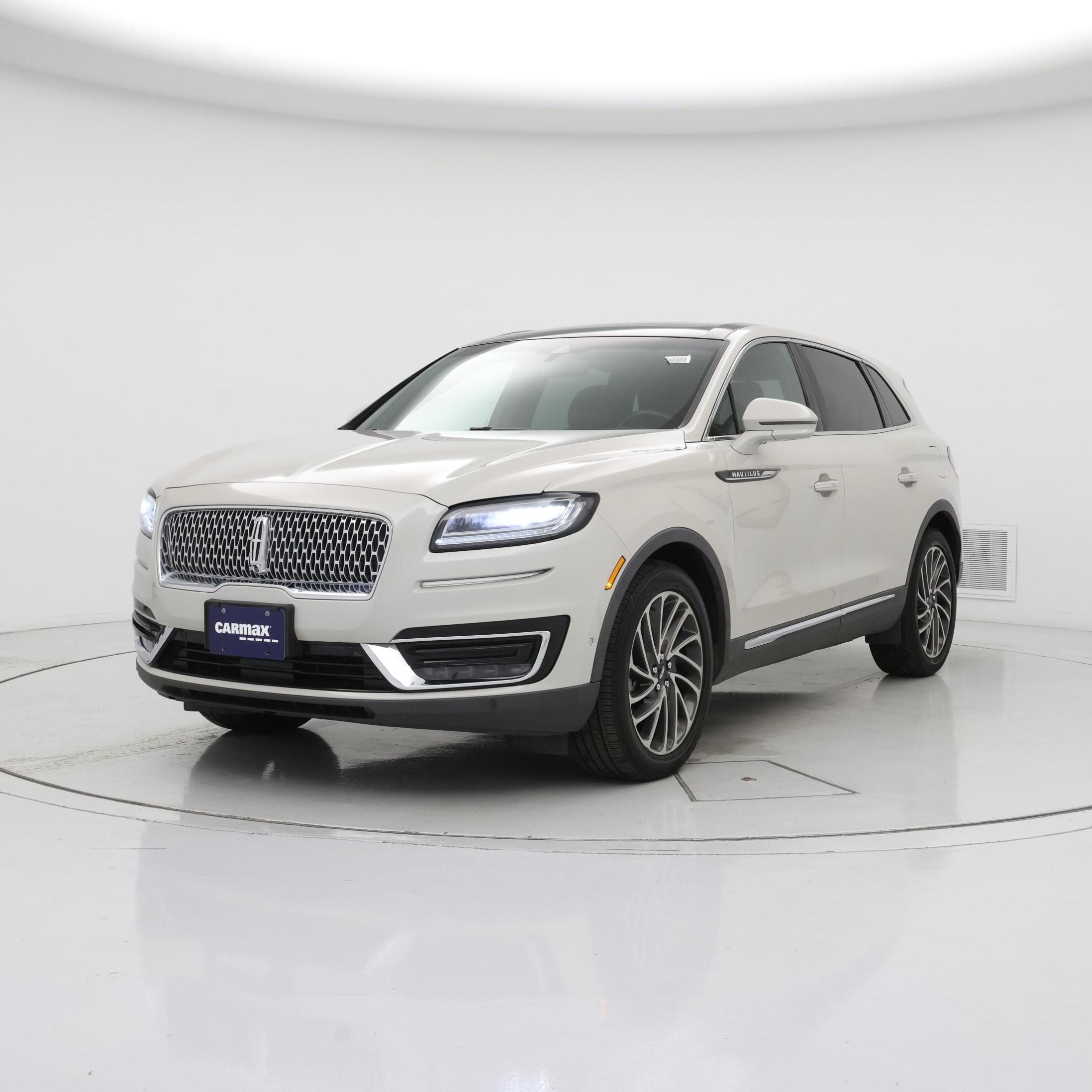 Thumbnail: 2019 Lincoln Nautilus - 4