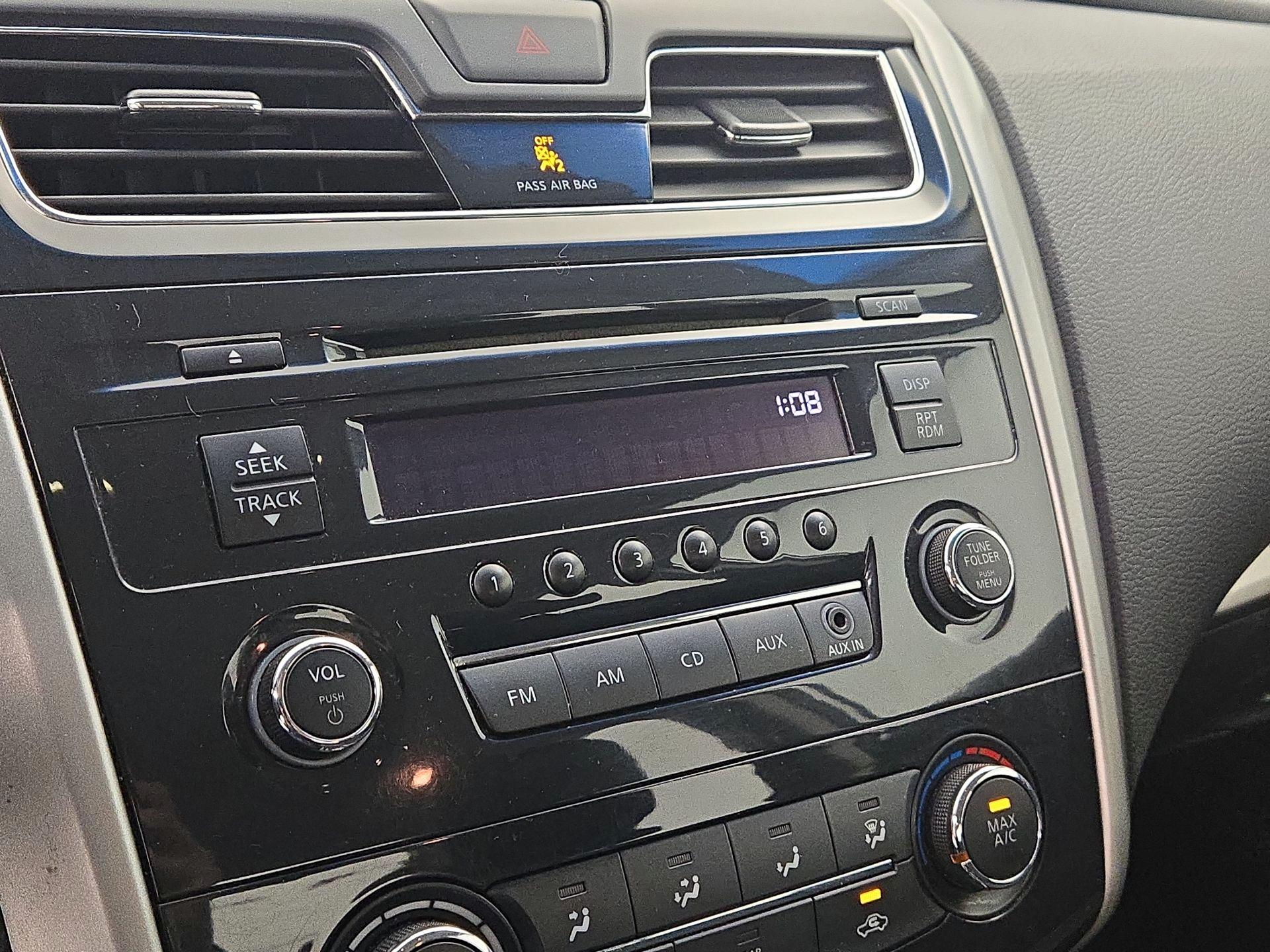 Thumbnail: 2014 Nissan Altima - 14