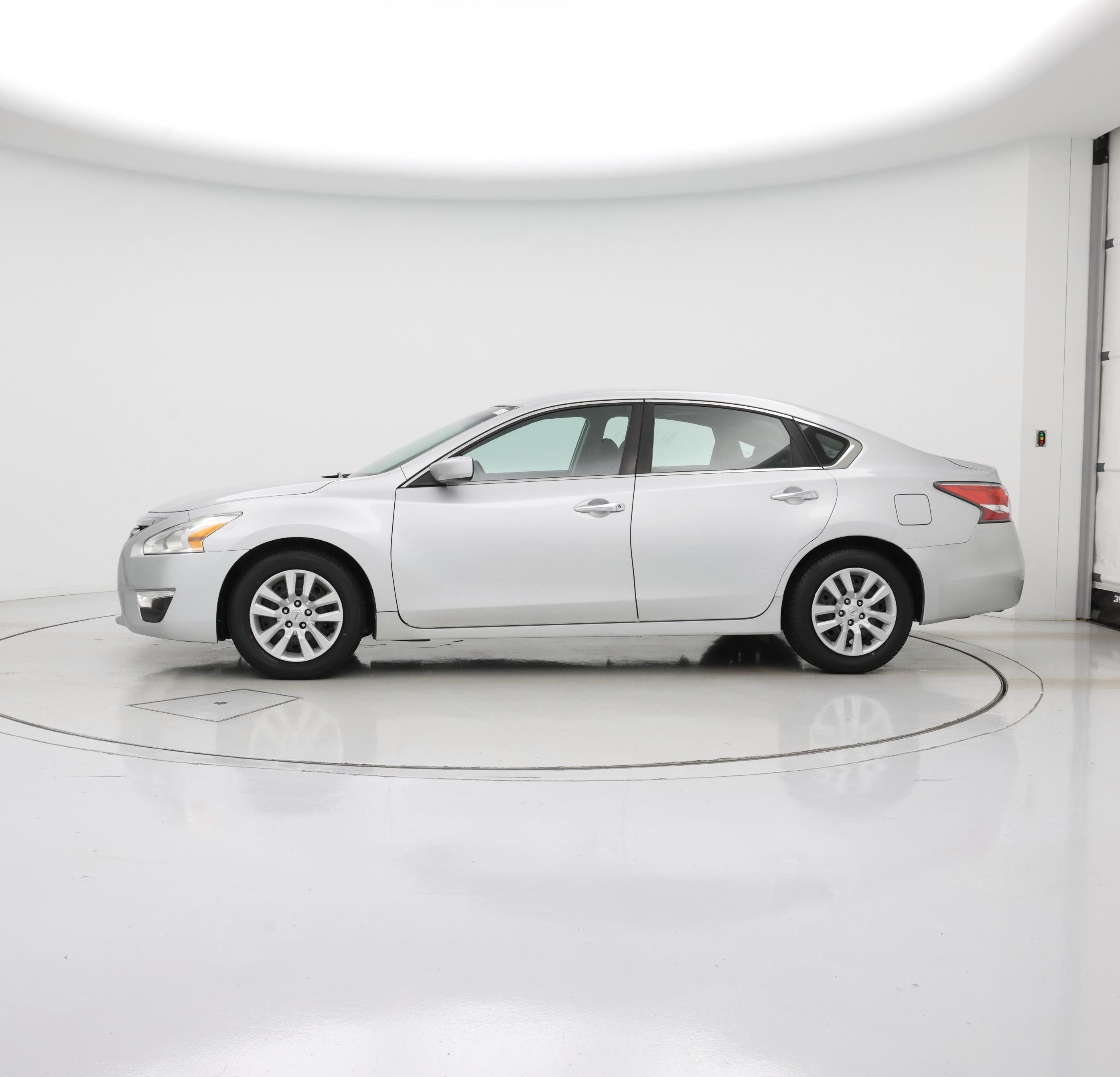 Thumbnail: 2014 Nissan Altima - 3