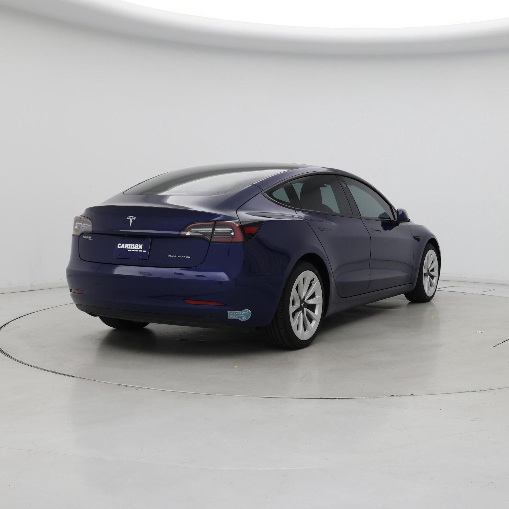 Thumbnail: 2022 Tesla Model 3 - 8