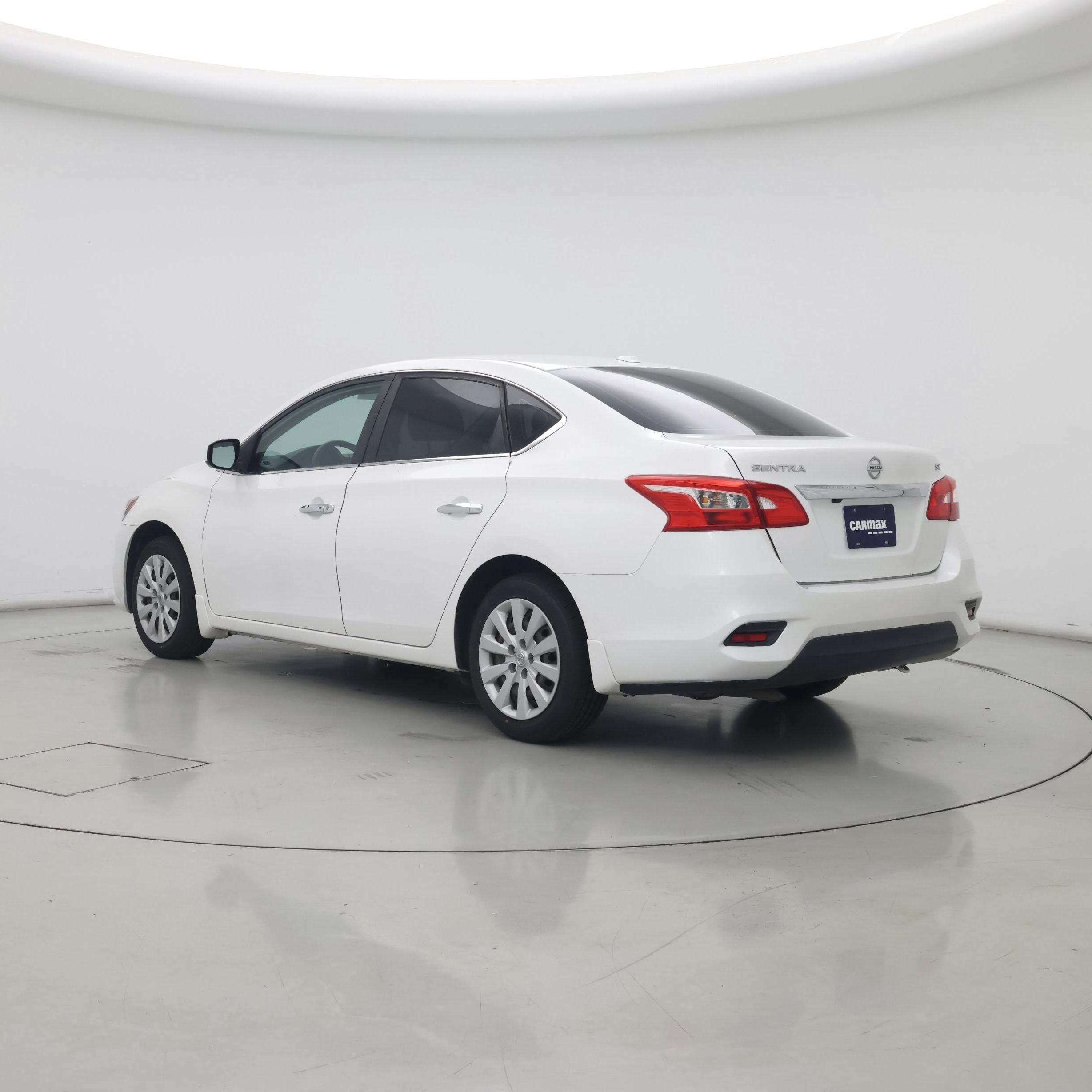 Thumbnail: 2017 Nissan Sentra - 2