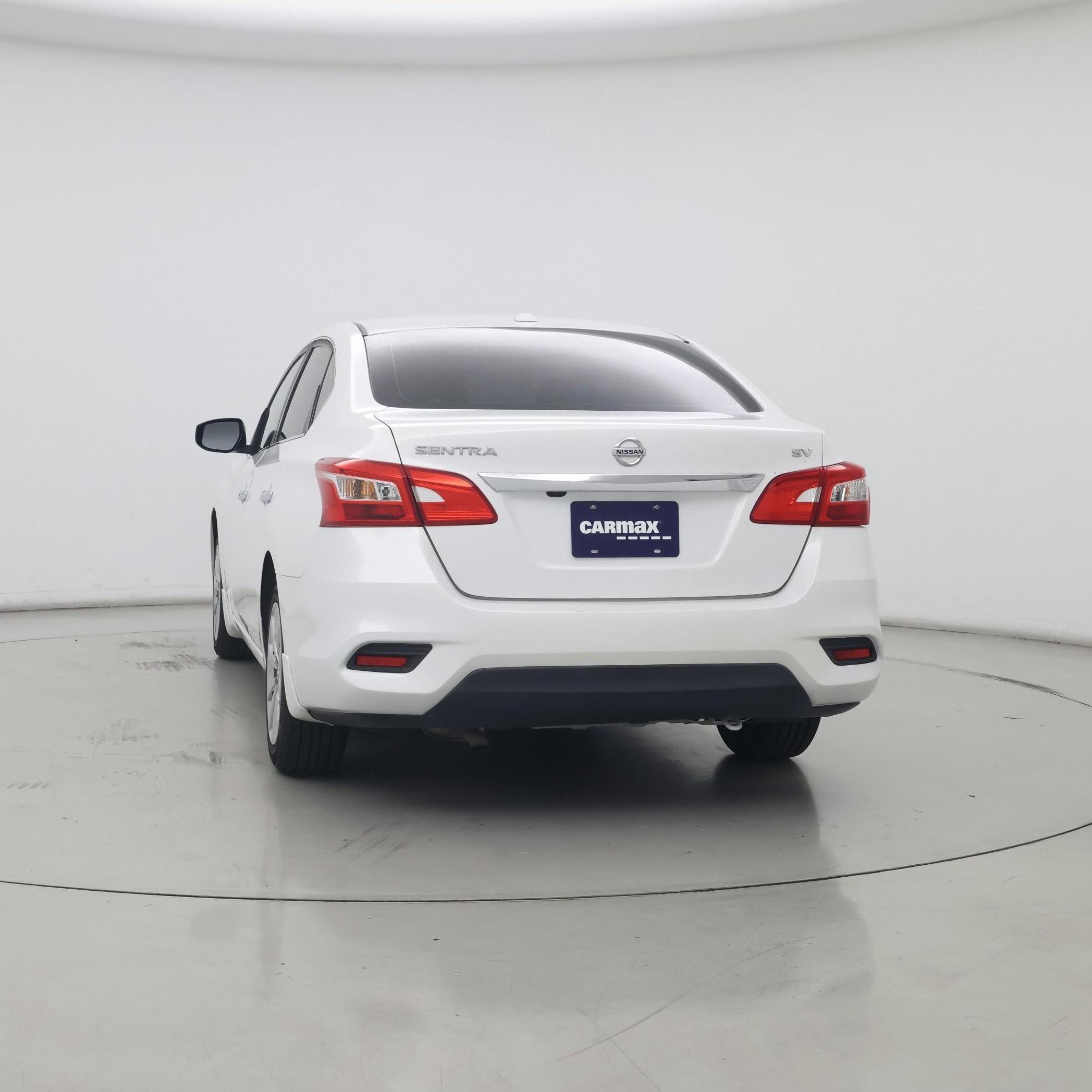 Thumbnail: 2017 Nissan Sentra - 6