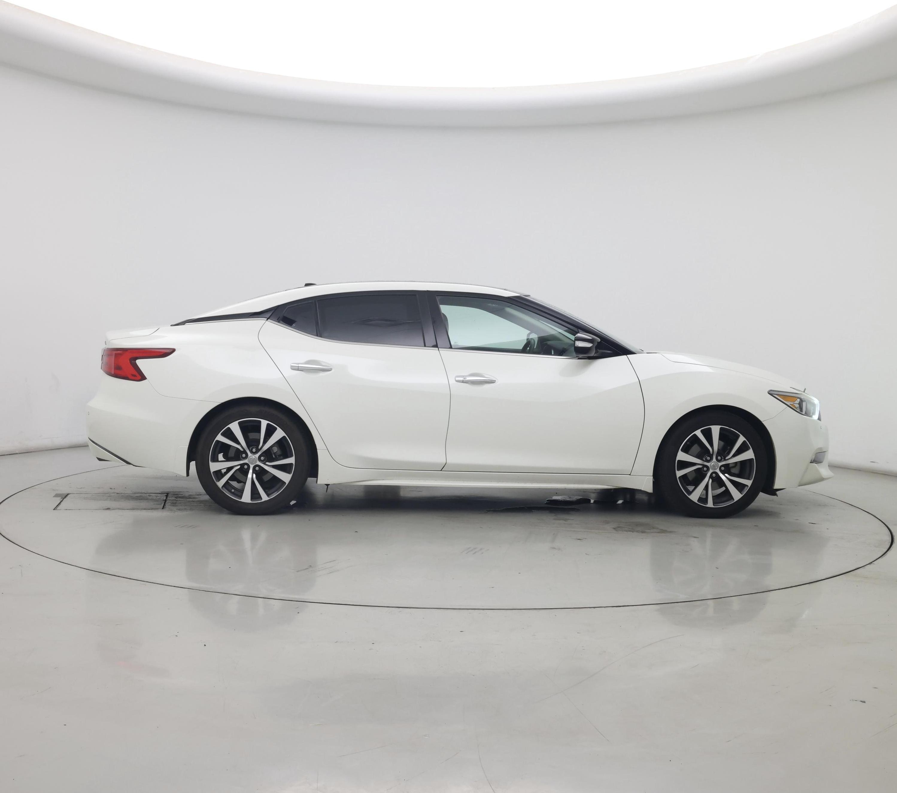 Thumbnail: 2017 Nissan Maxima - 7