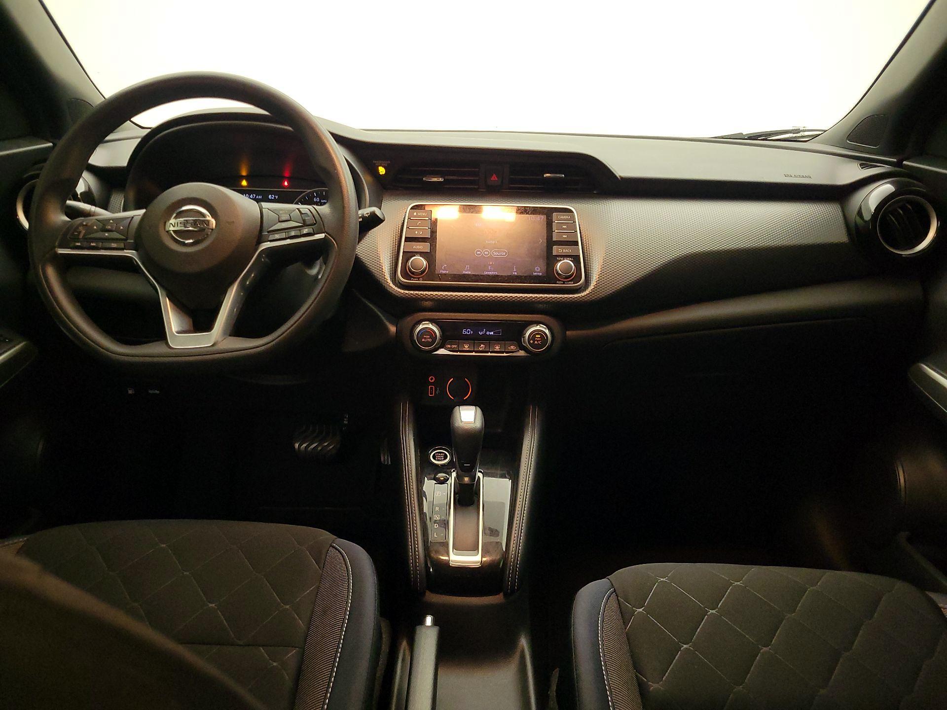 Thumbnail: 2018 Nissan Kicks - 9