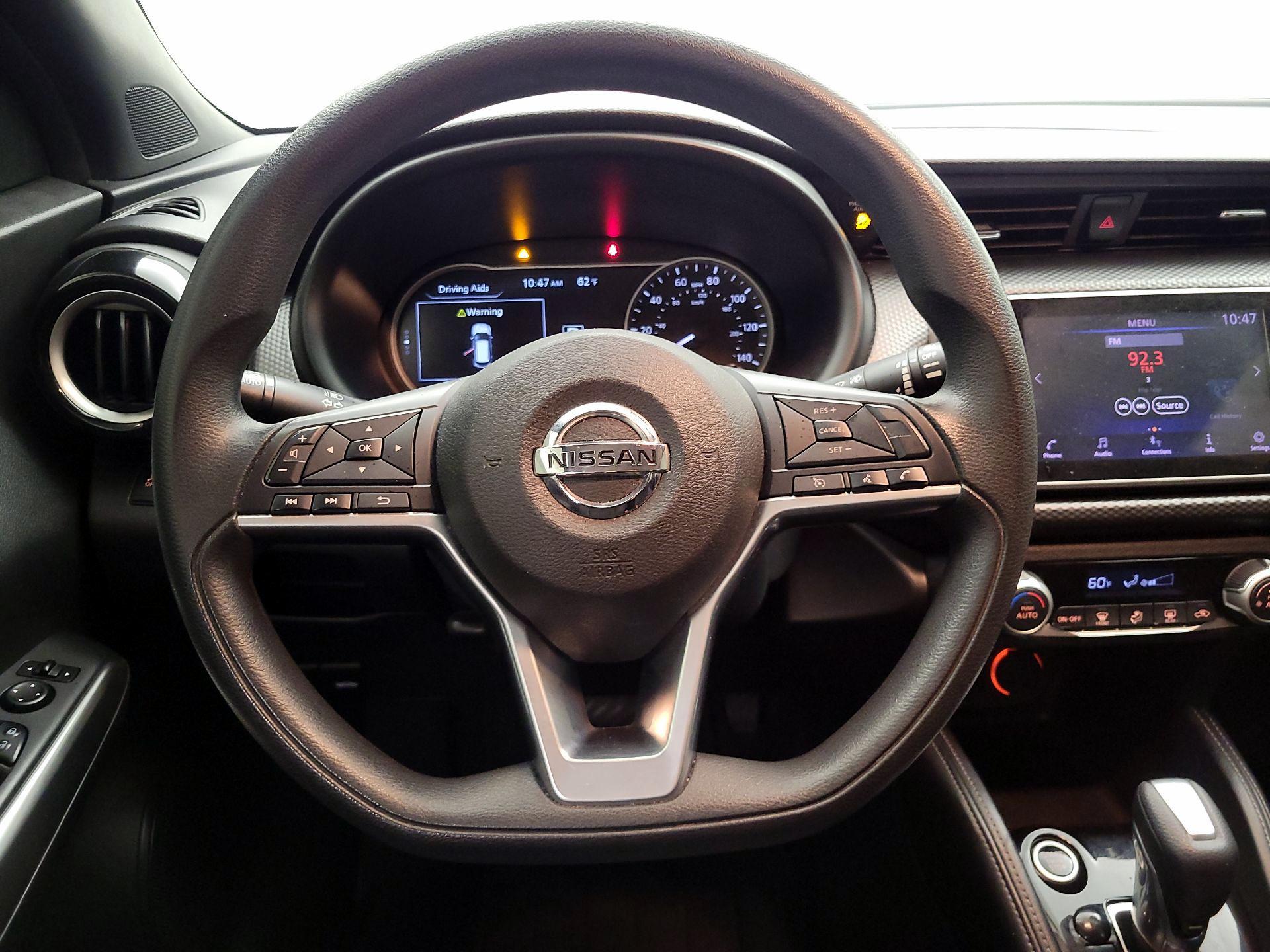 Thumbnail: 2018 Nissan Kicks - 10