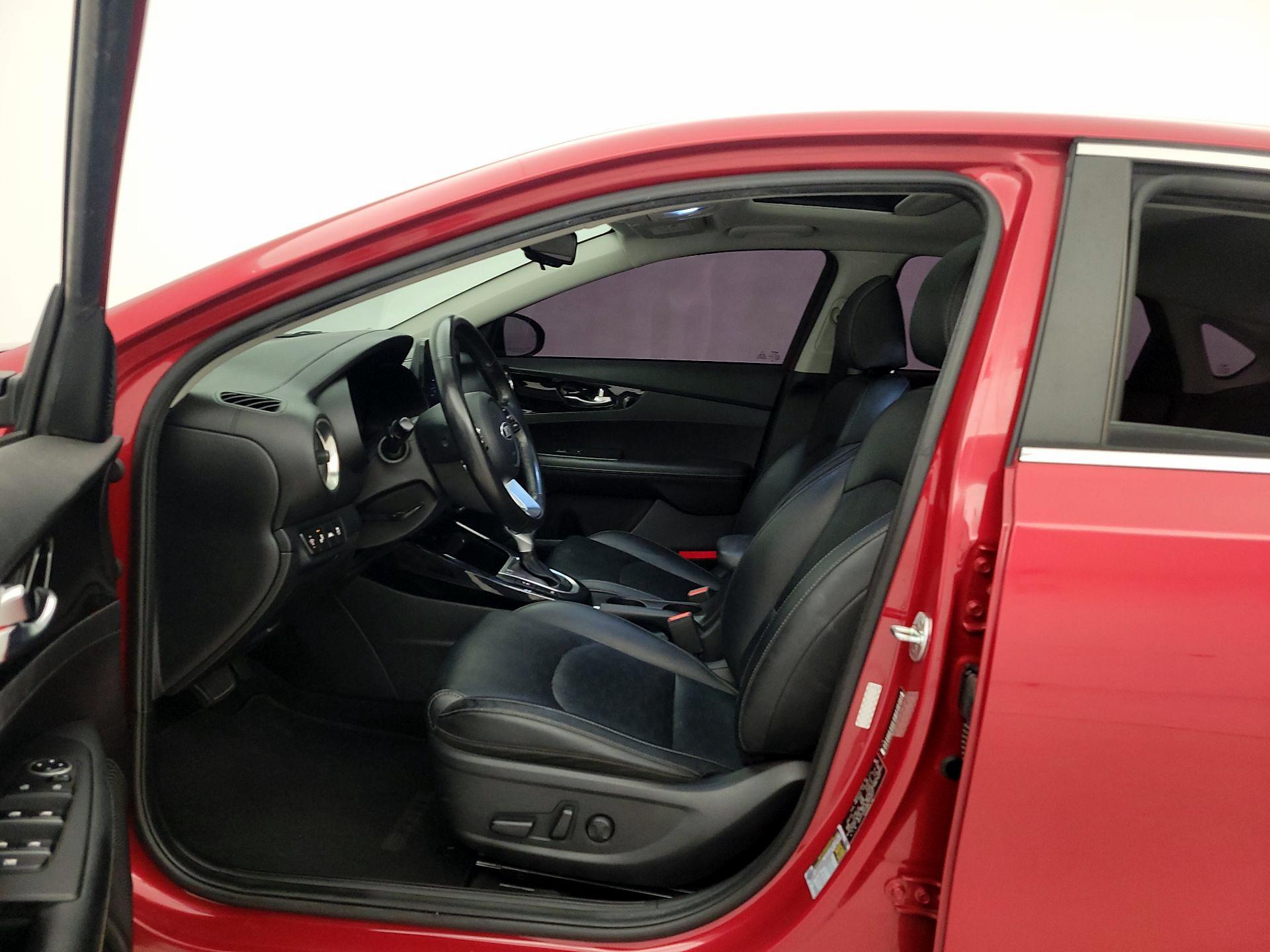 Thumbnail: 2021 Kia Forte - 11