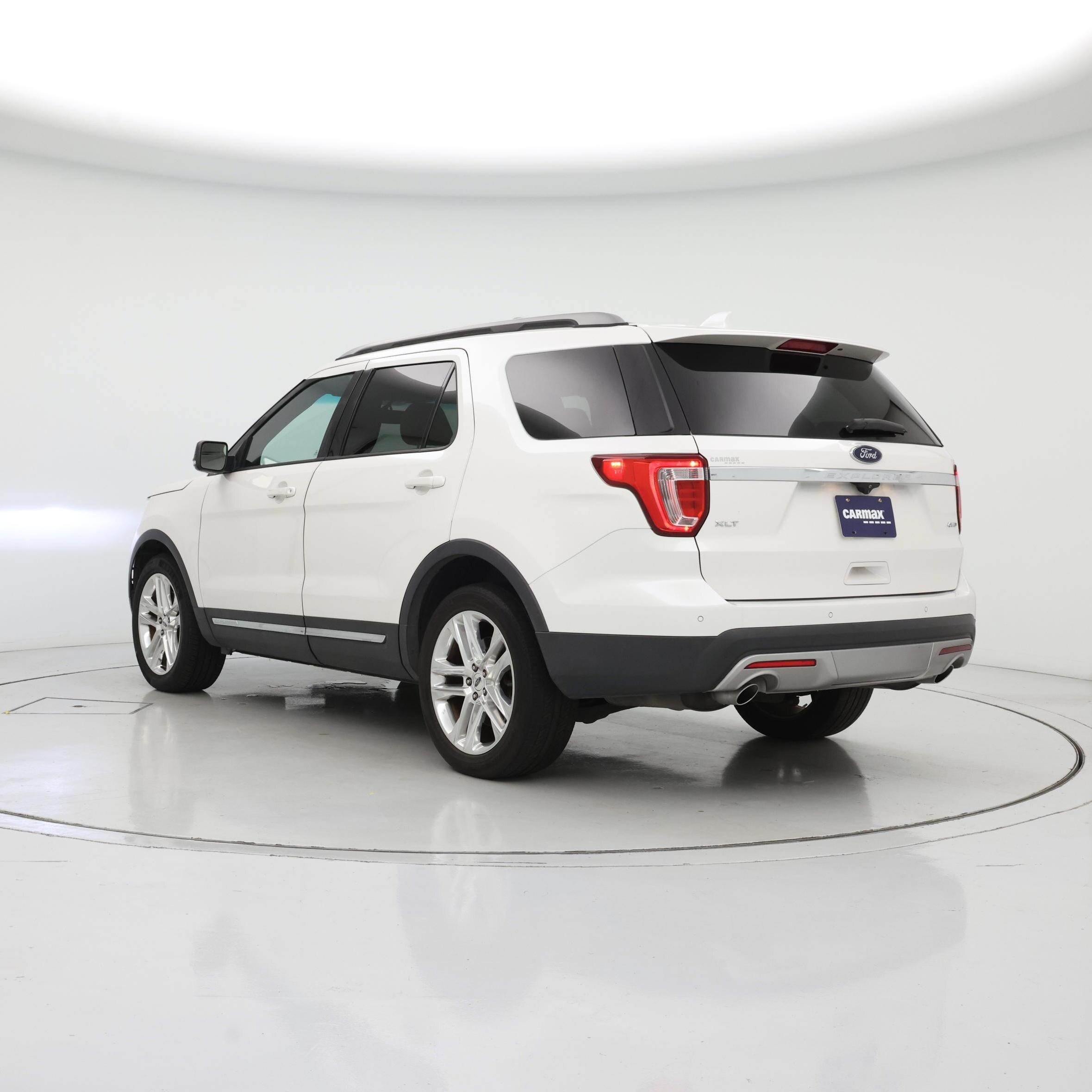 Thumbnail: 2016 Ford Explorer - 2