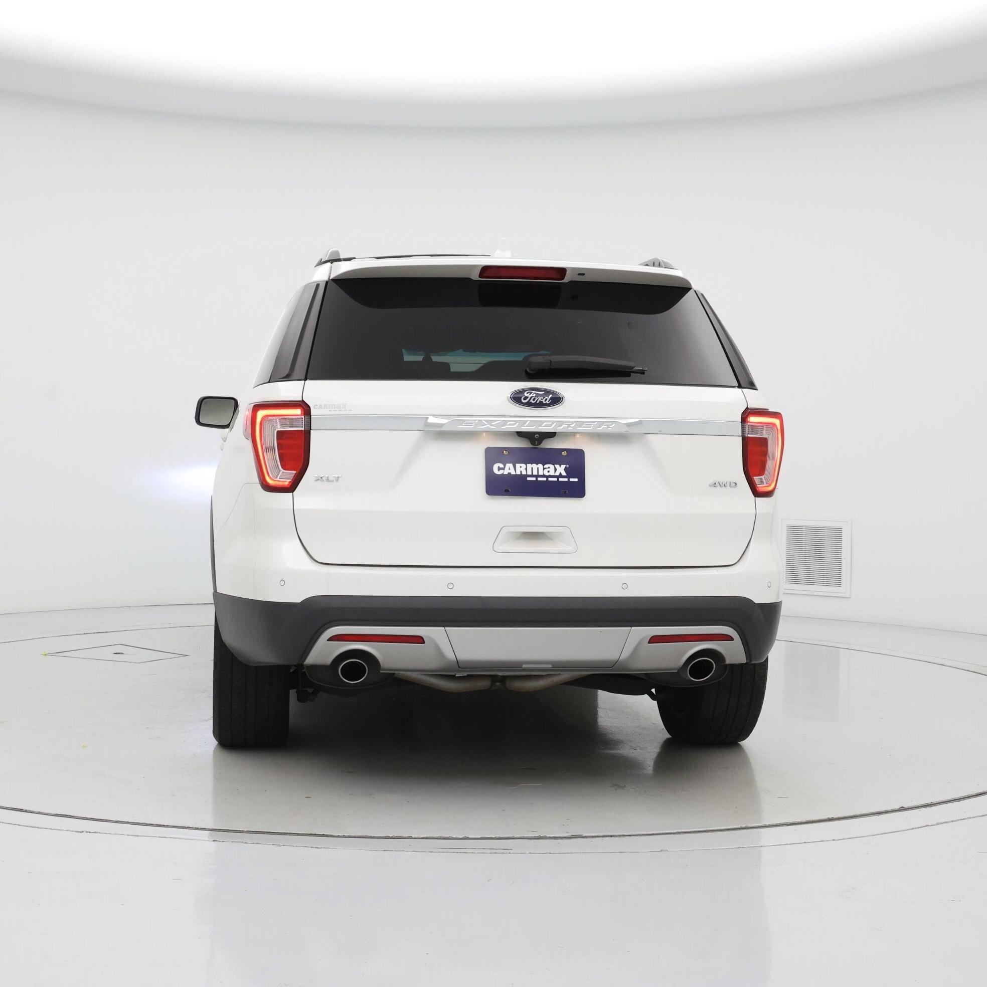 Thumbnail: 2016 Ford Explorer - 6
