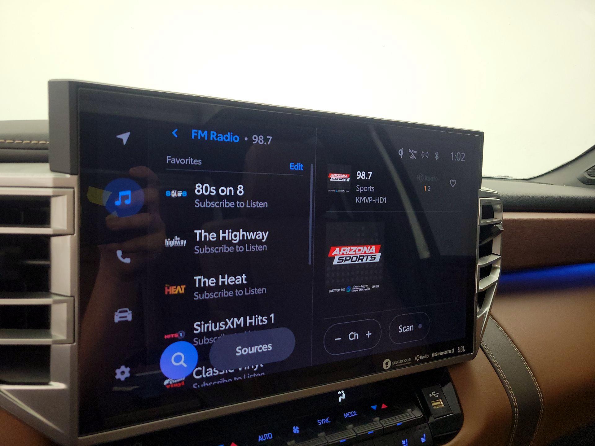 Thumbnail: 2022 Toyota Tundra - 15