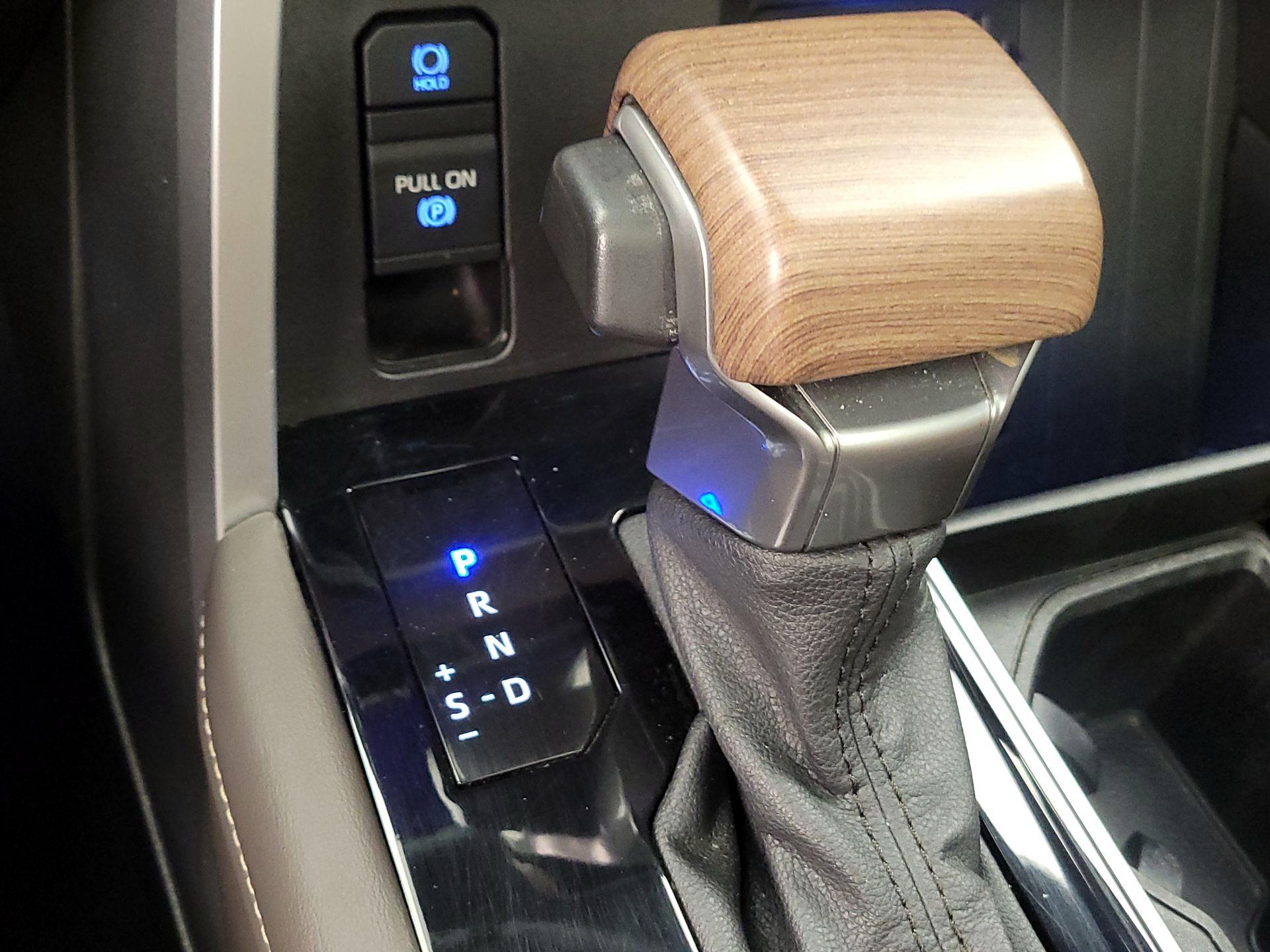 Thumbnail: 2022 Toyota Tundra - 17