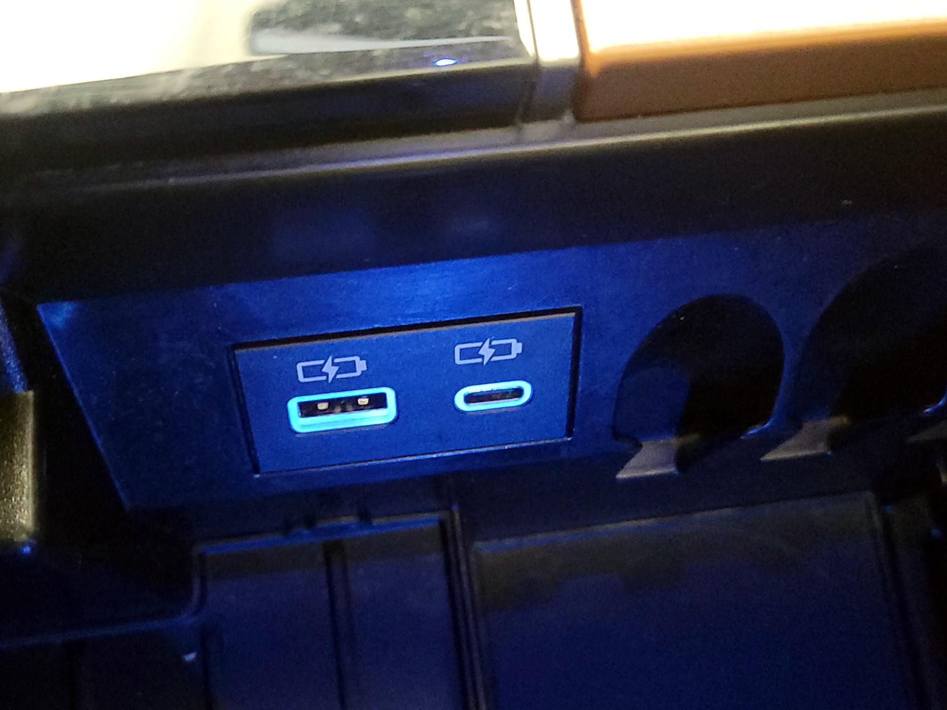 Thumbnail: 2022 Toyota Tundra - 18