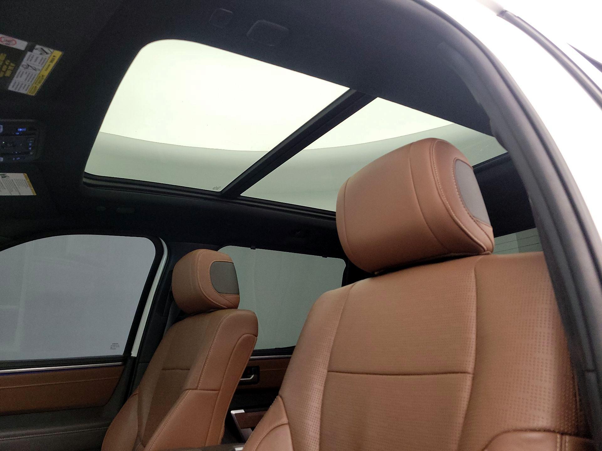 Thumbnail: 2022 Toyota Tundra - 19