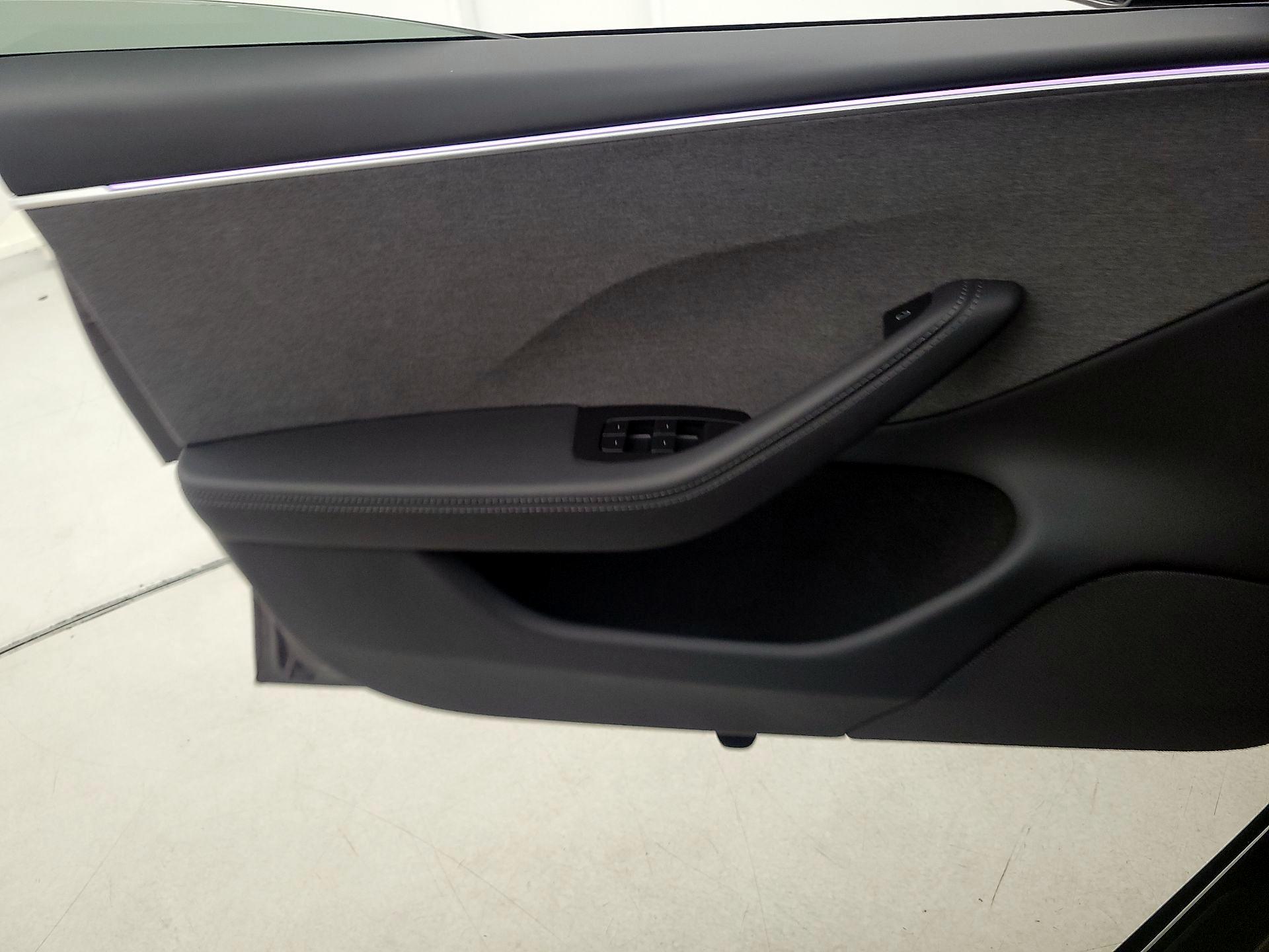 Thumbnail: 2025 Tesla Model 3 - 12