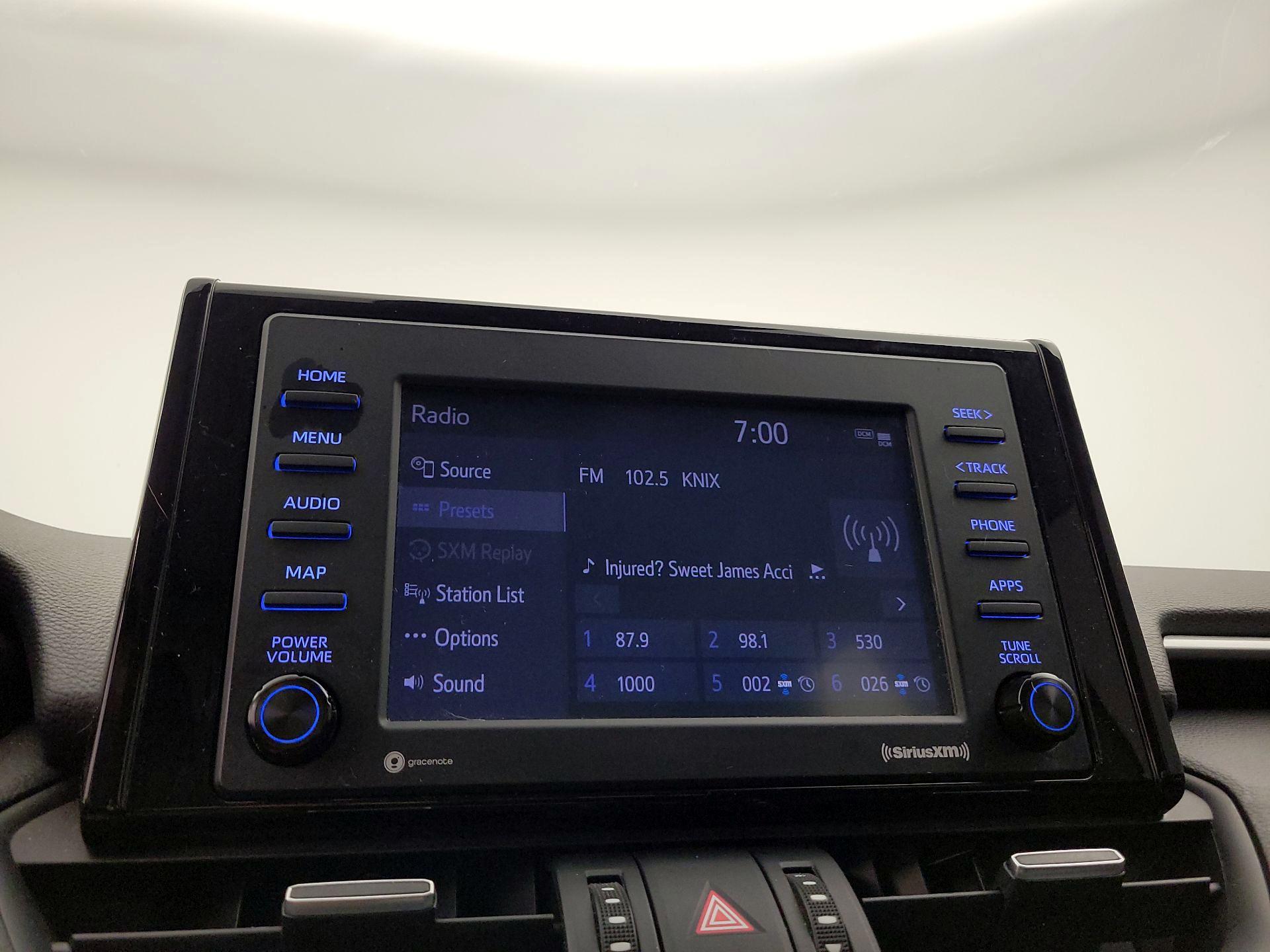 Thumbnail: 2021 Toyota RAV4 - 15