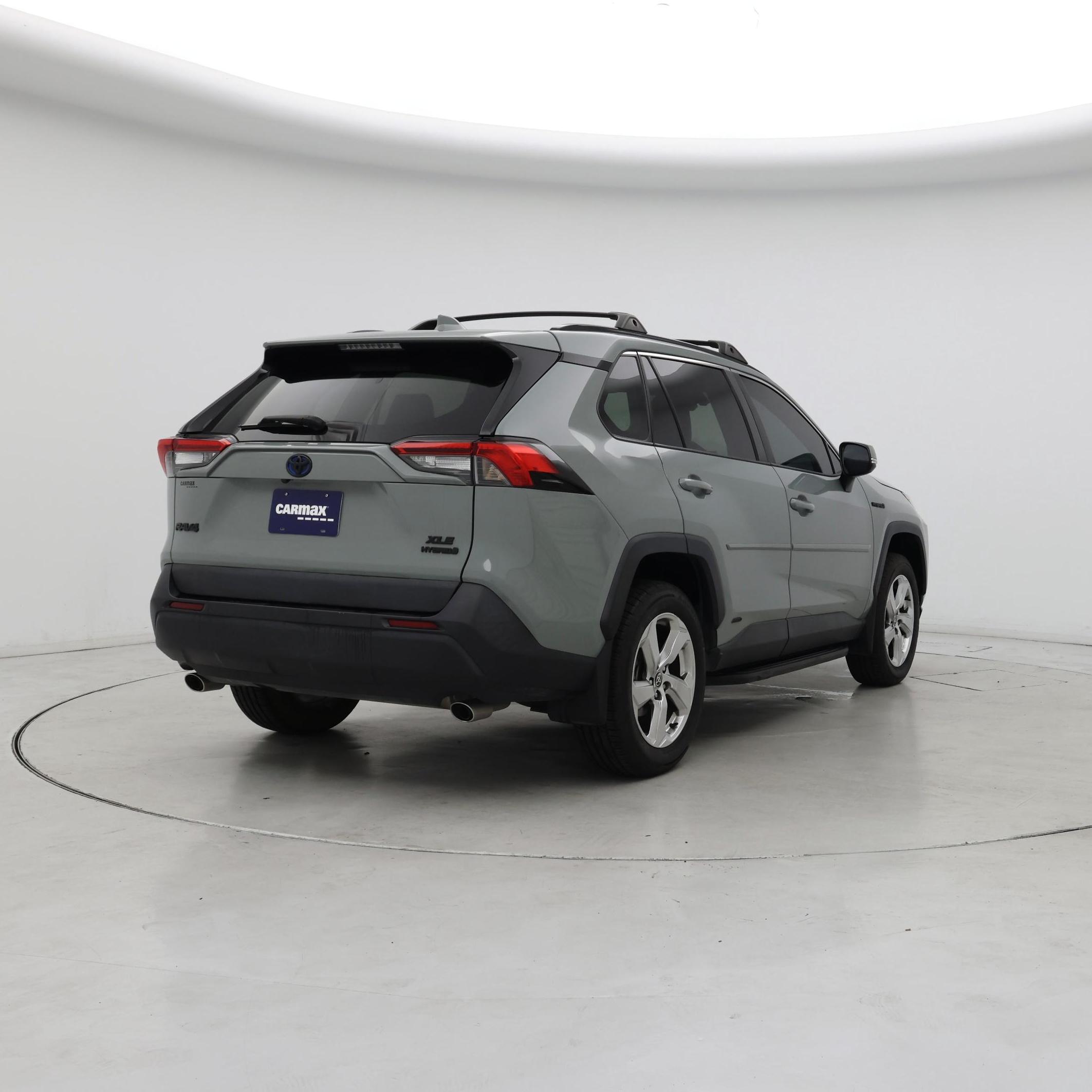 Thumbnail: 2021 Toyota RAV4 - 8