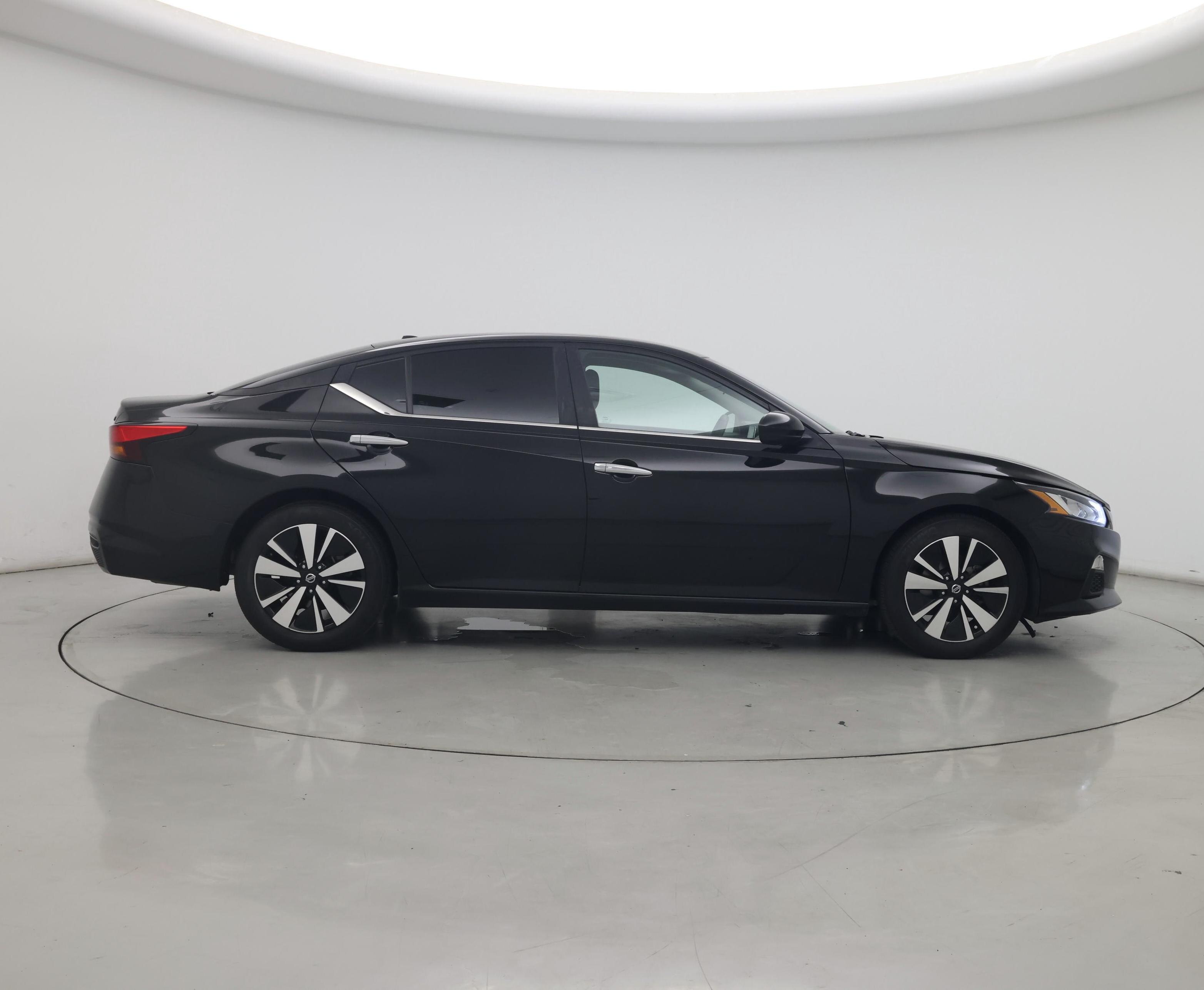 Thumbnail: 2022 Nissan Altima - 7