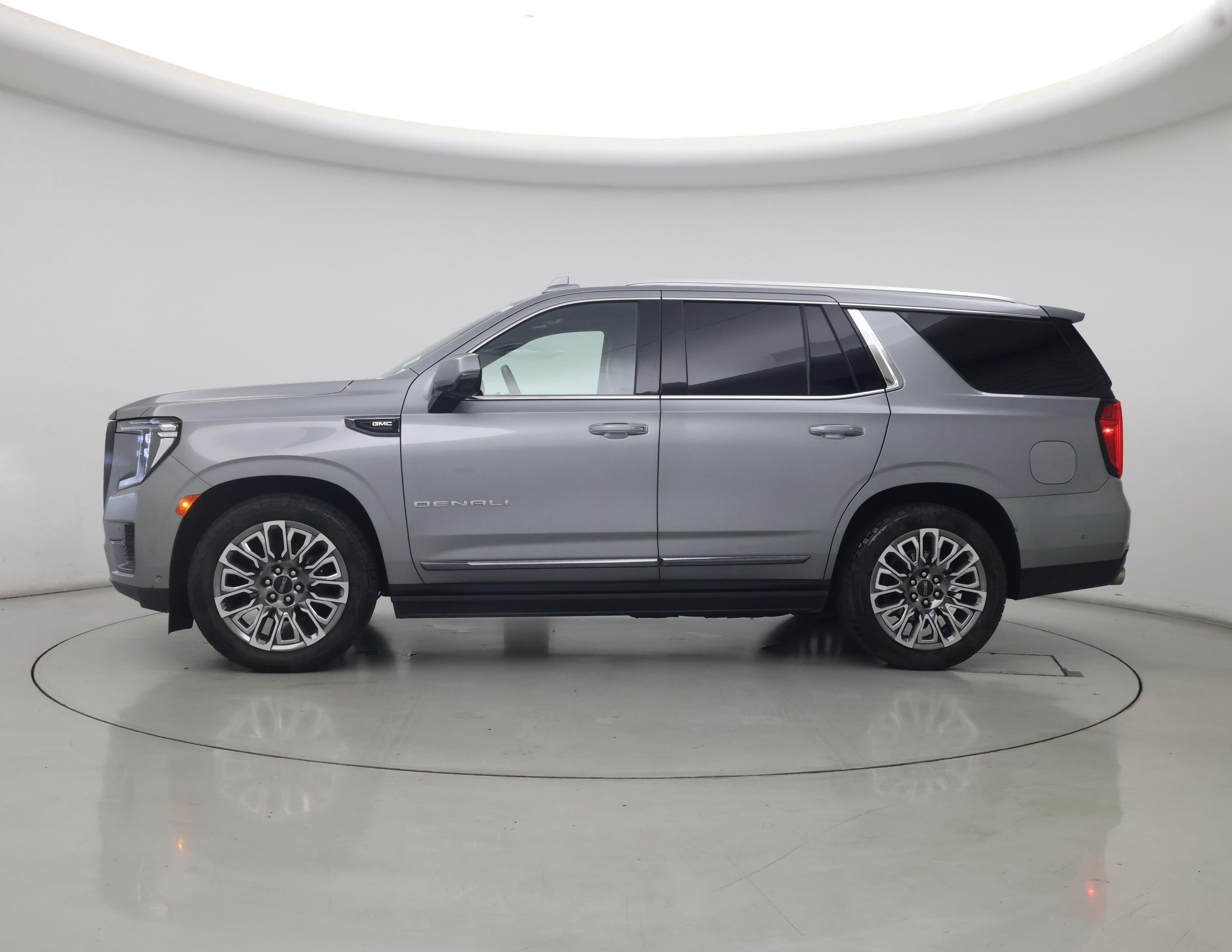 Thumbnail: 2023 GMC Yukon - 3