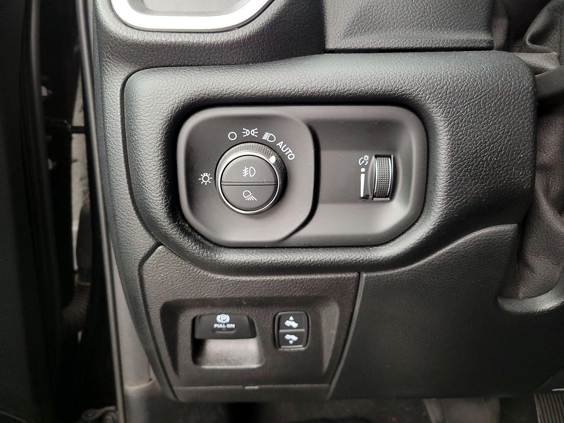 Thumbnail: 2021 RAM 1500 - 13
