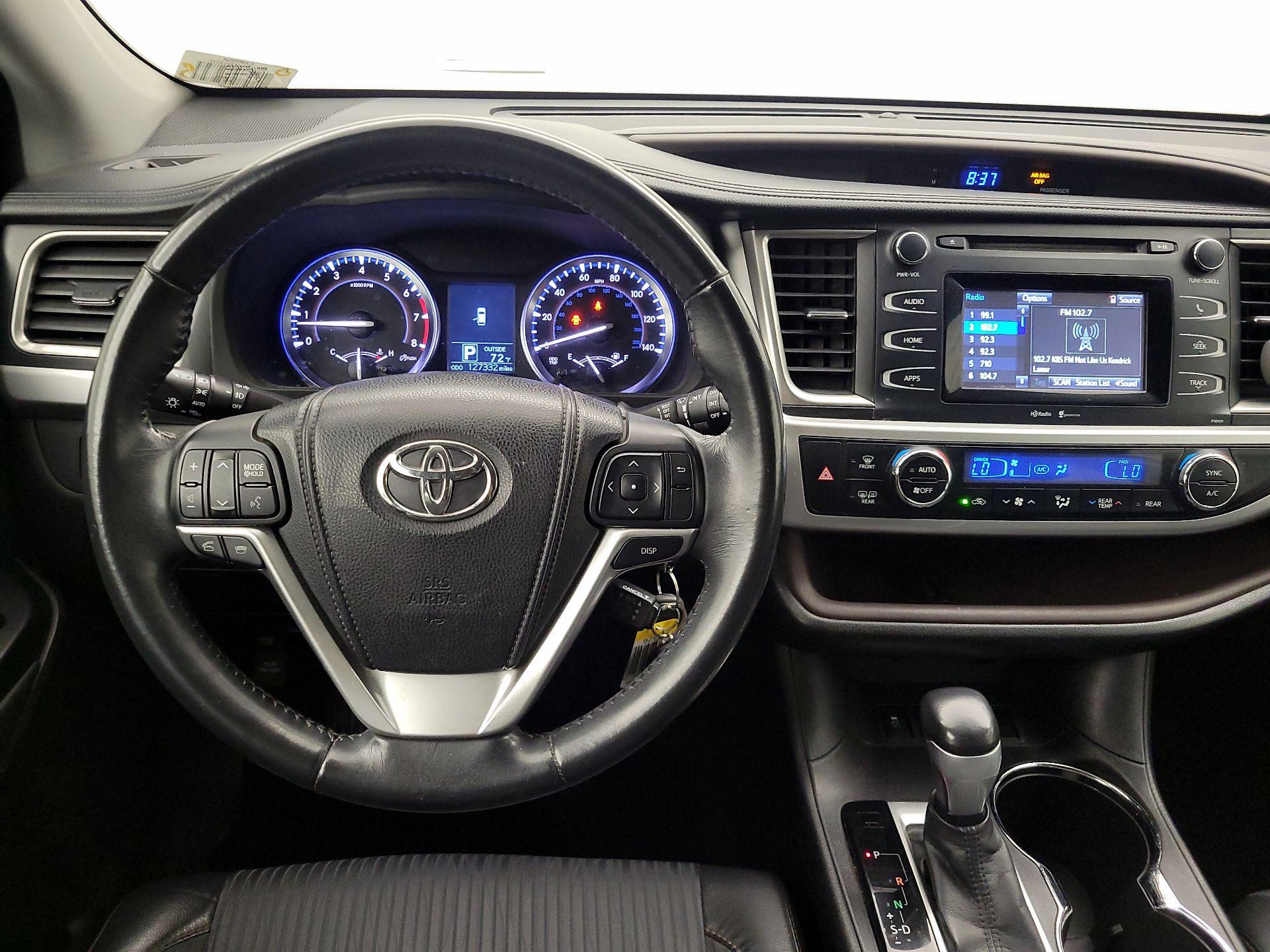 Thumbnail: 2014 Toyota Highlander - 10