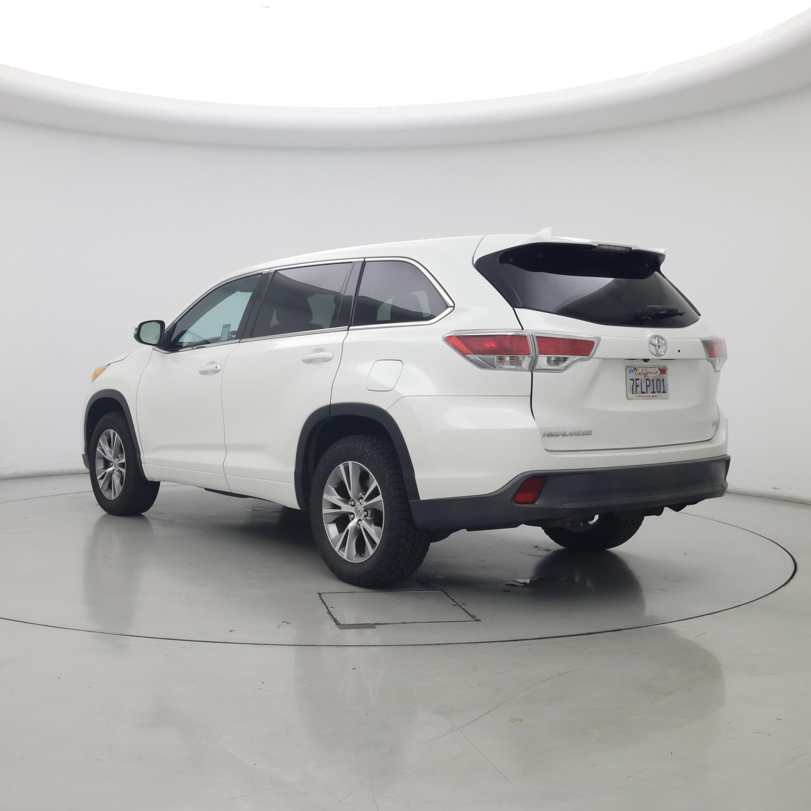 Thumbnail: 2014 Toyota Highlander - 2