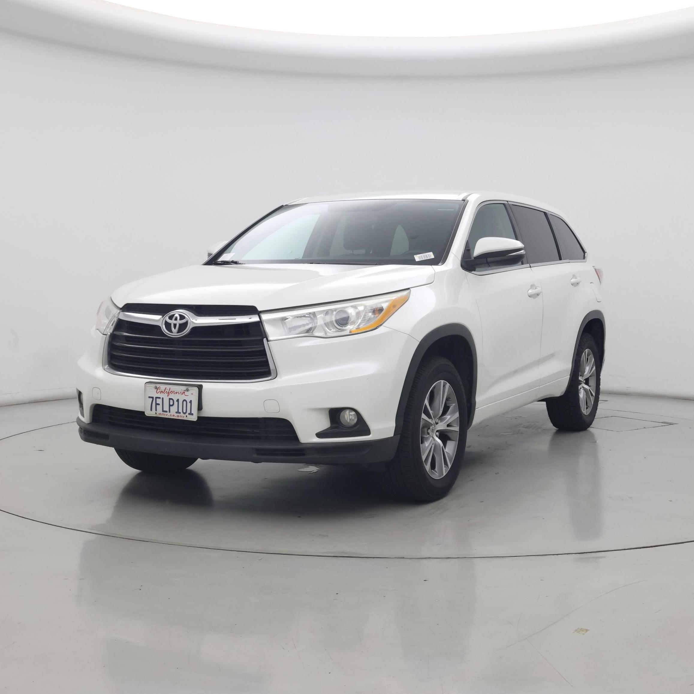 Thumbnail: 2014 Toyota Highlander - 4