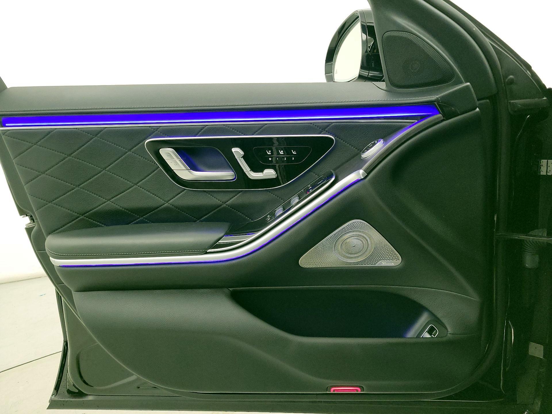 Thumbnail: 2021 Mercedes-Benz S-Class - 12