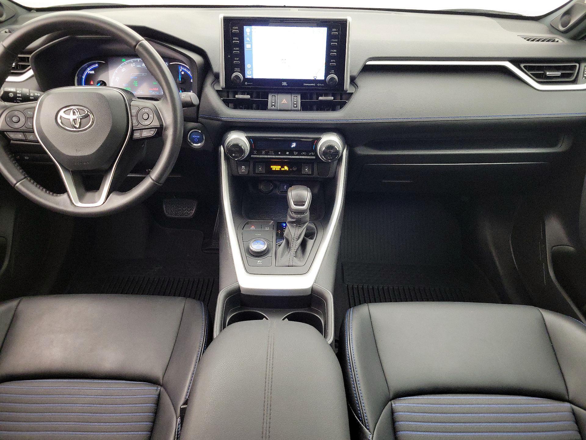 Thumbnail: 2021 Toyota RAV4 - 9