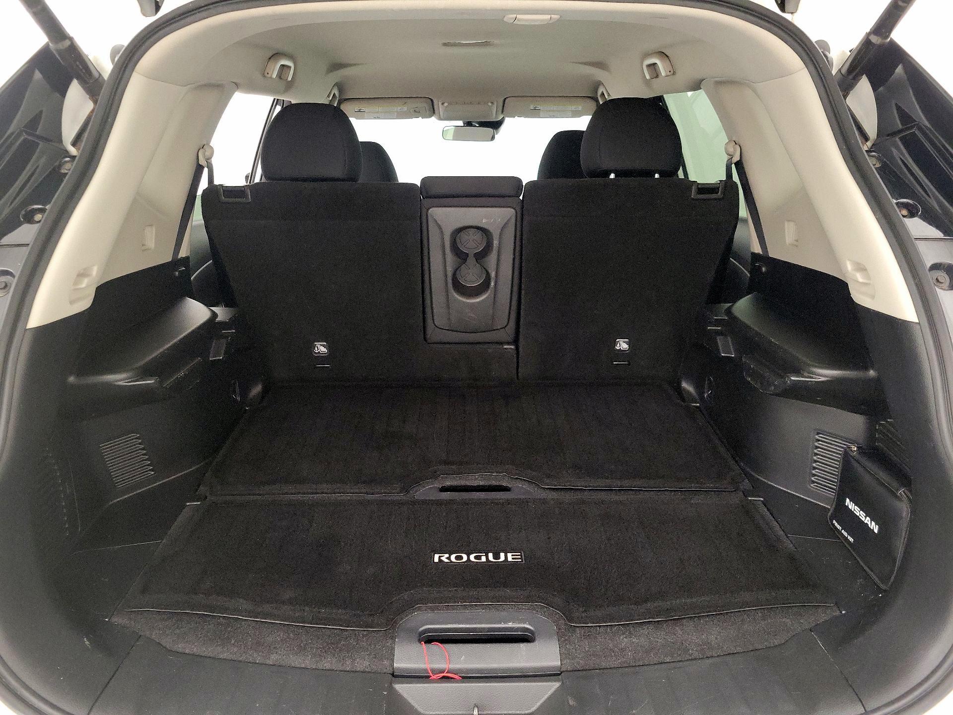 Thumbnail: 2019 Nissan Rogue - 20
