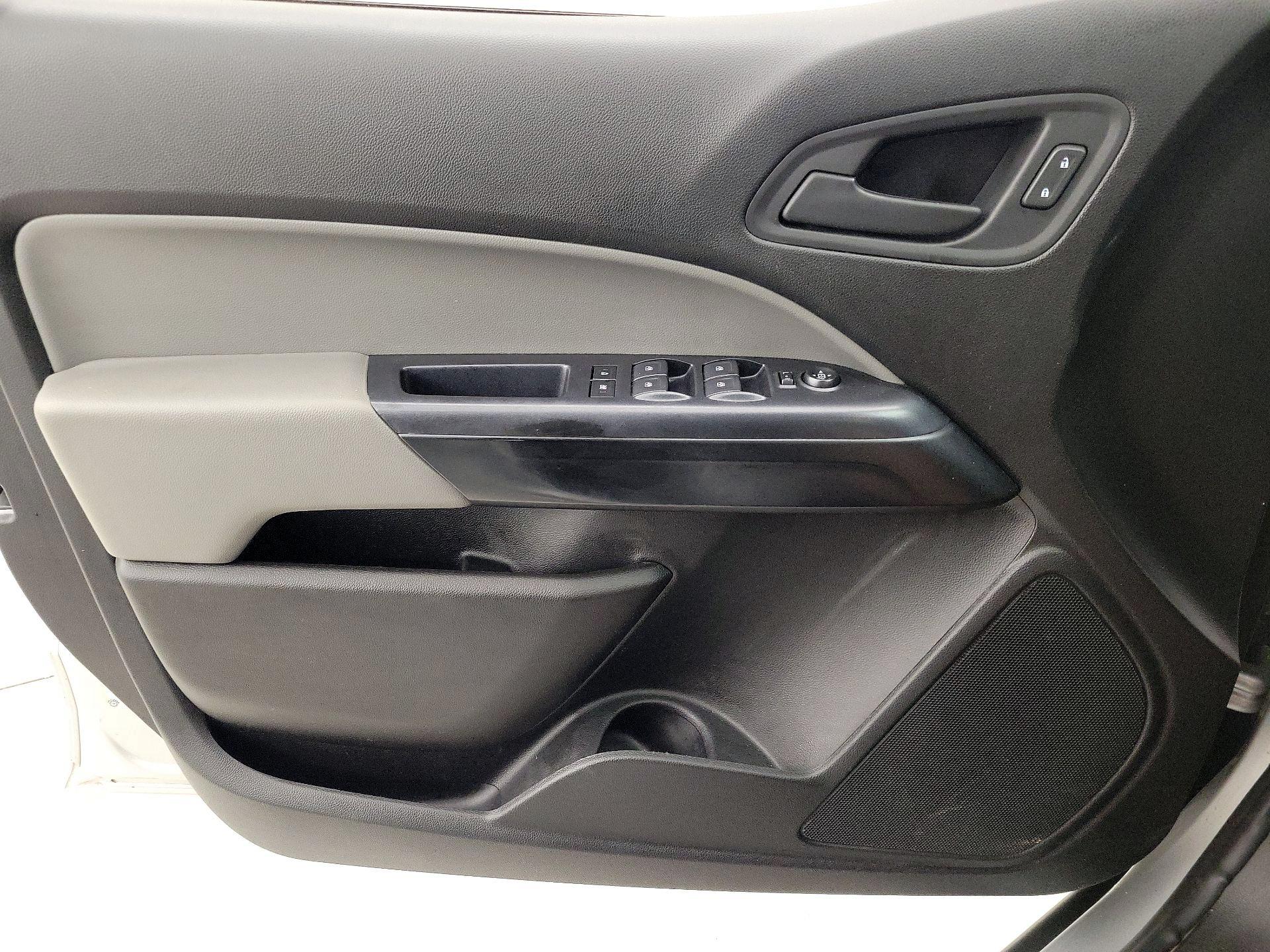 Thumbnail: 2020 Chevrolet Colorado - 12