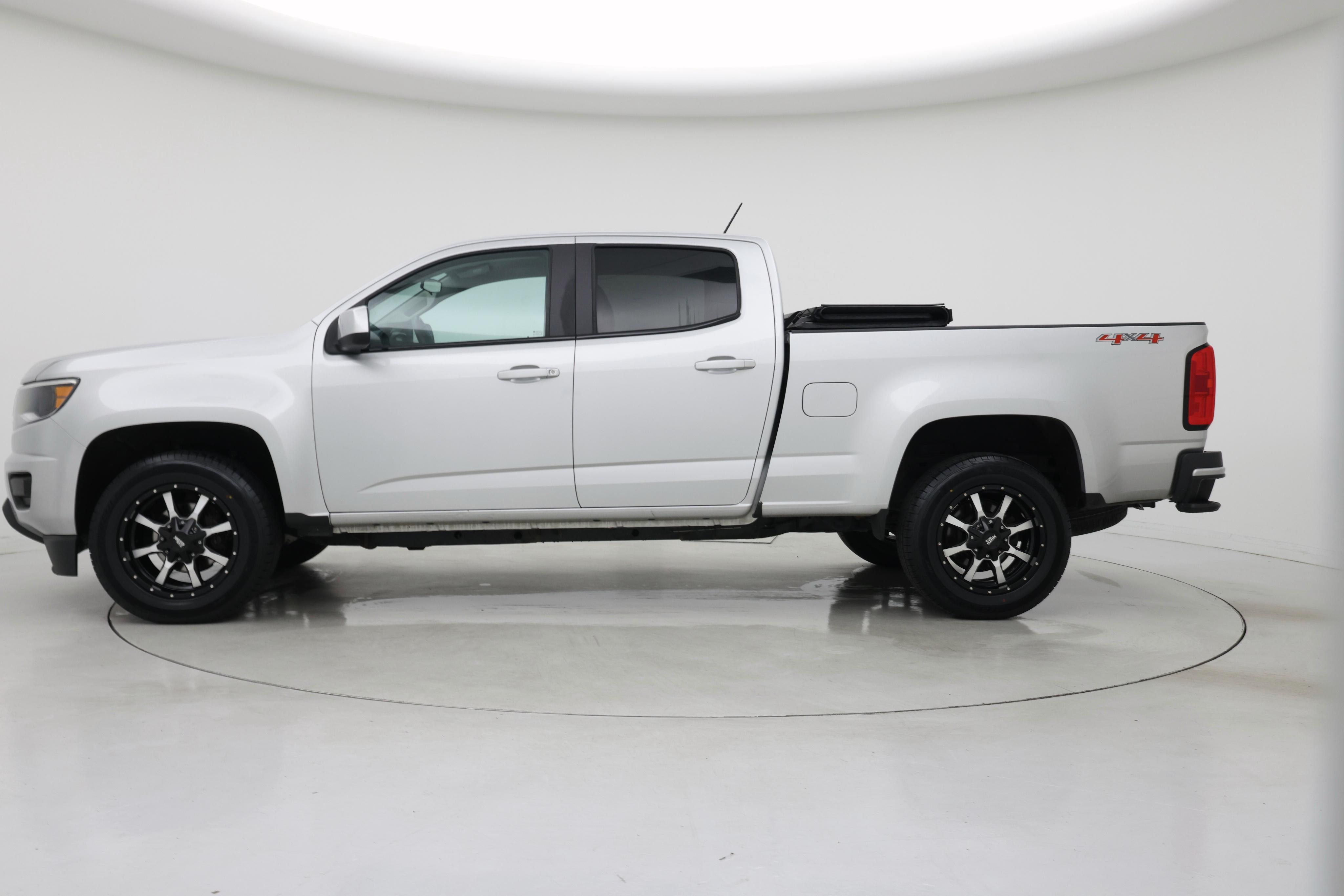 Thumbnail: 2020 Chevrolet Colorado - 3
